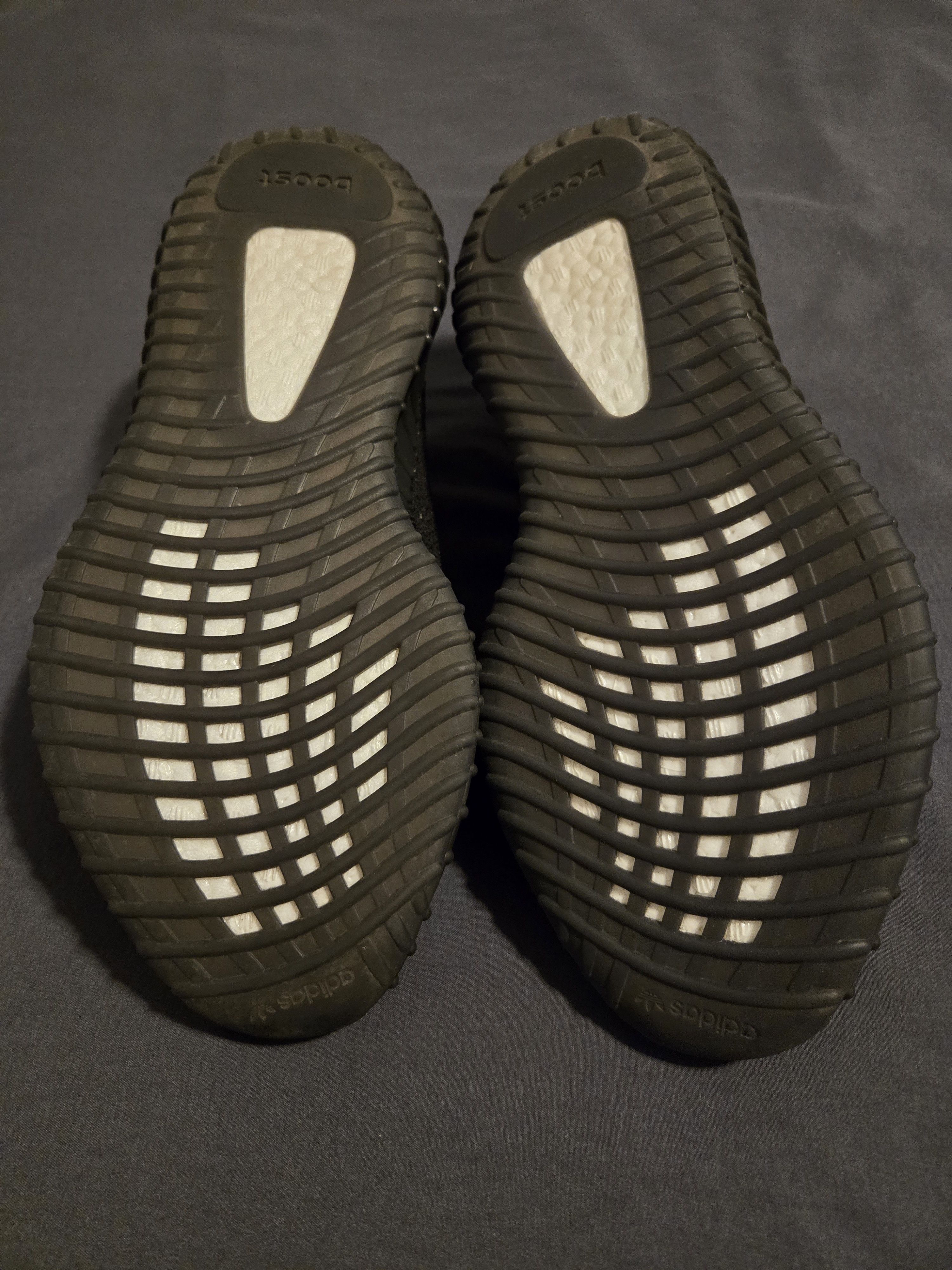 Adidas Yeezy Boost 350 v2 Black/White Size US 10.5 / EU 43-44 - 11 Thumbnail