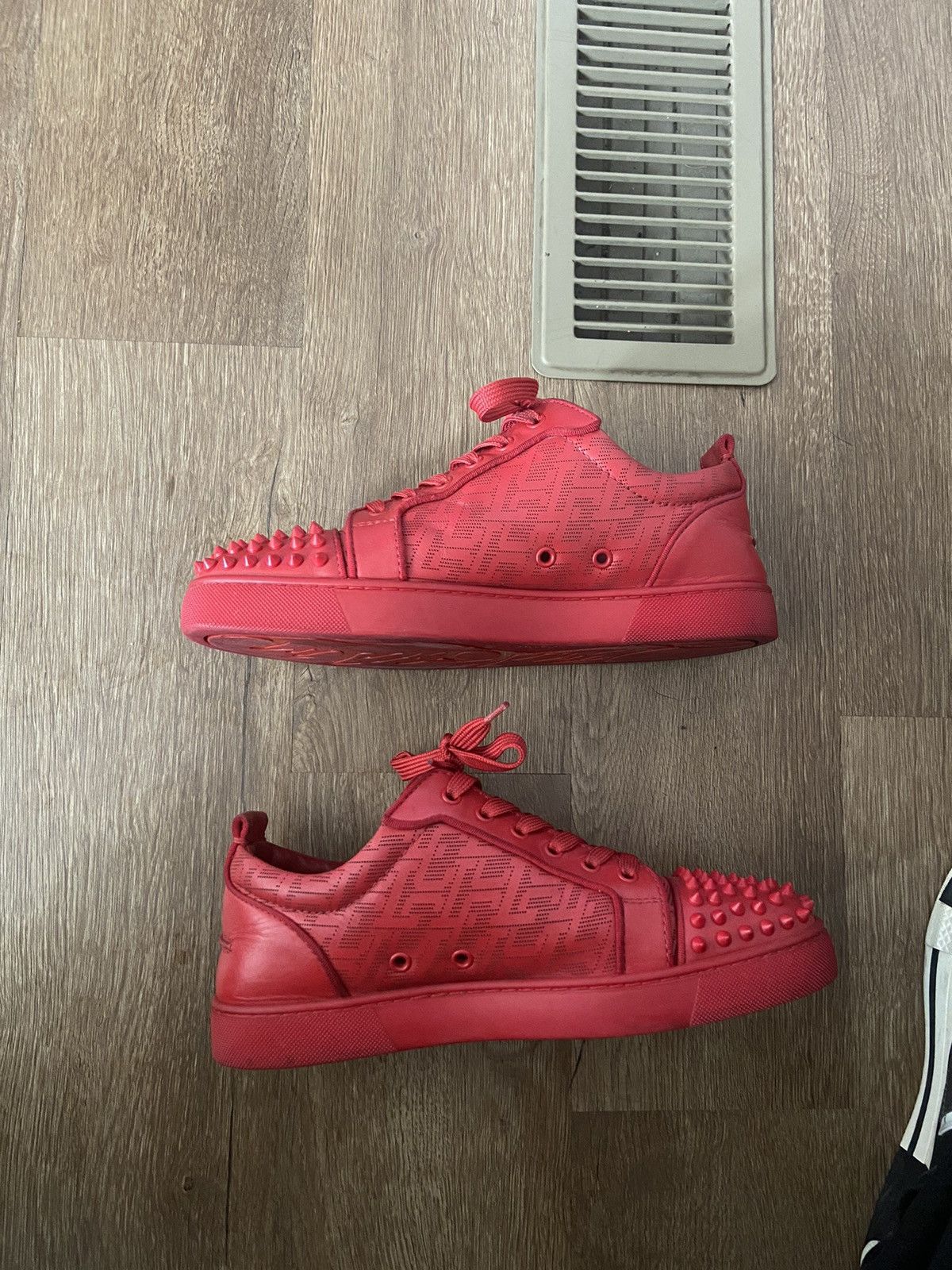 Christian Louboutin Christian Louboutin Louis junior spikes orlato red cl Size US 9 / EU 42 - 2 Thumbnail