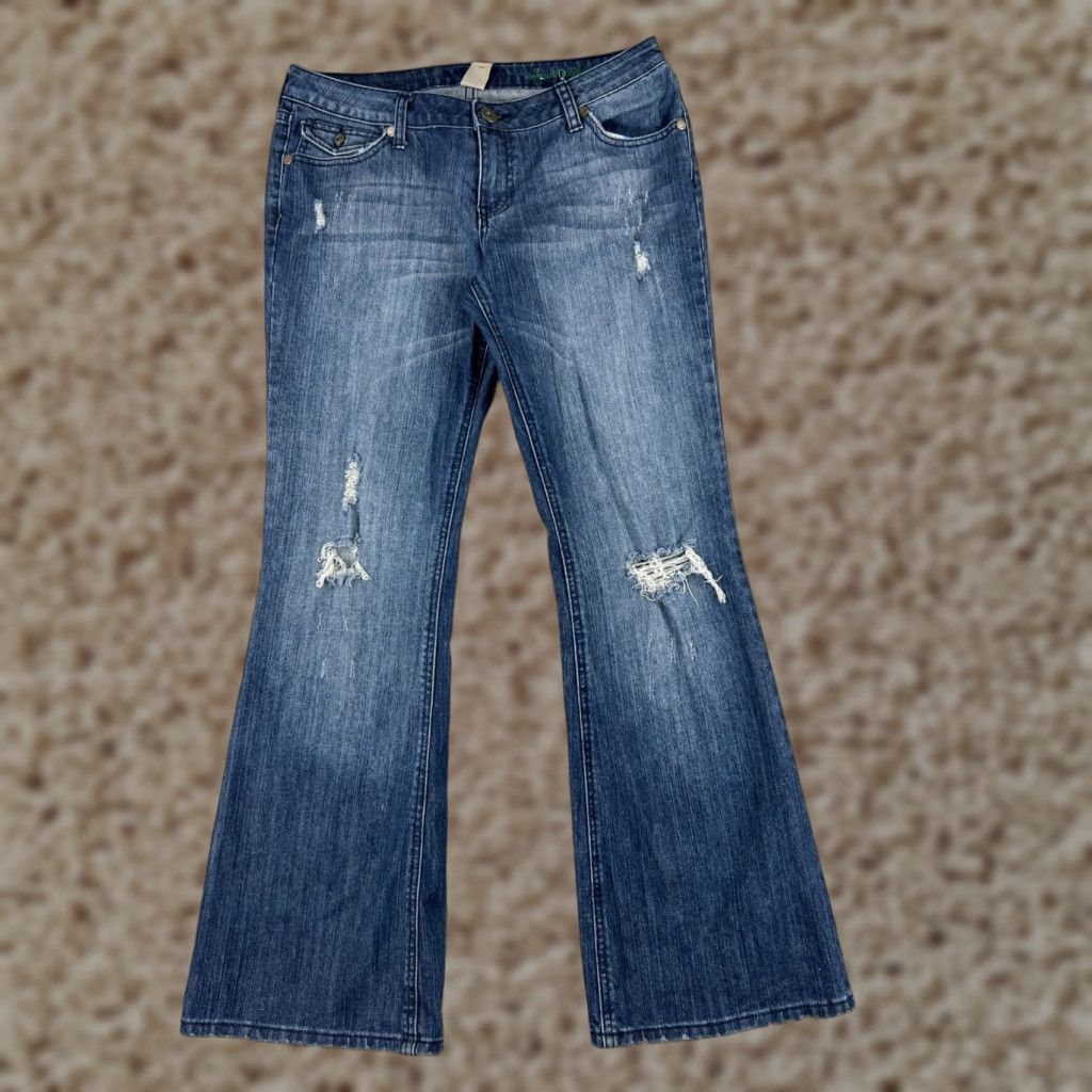 Vintage Arizona Jeans Co Jeans Womens Flared Denim Distressed Blue 32x30 Regular Cotton 13 5-Pocket Cowboy Southwestern Designer 90s? Size 34" / US 12 / IT 48 - 1 Thumbnail