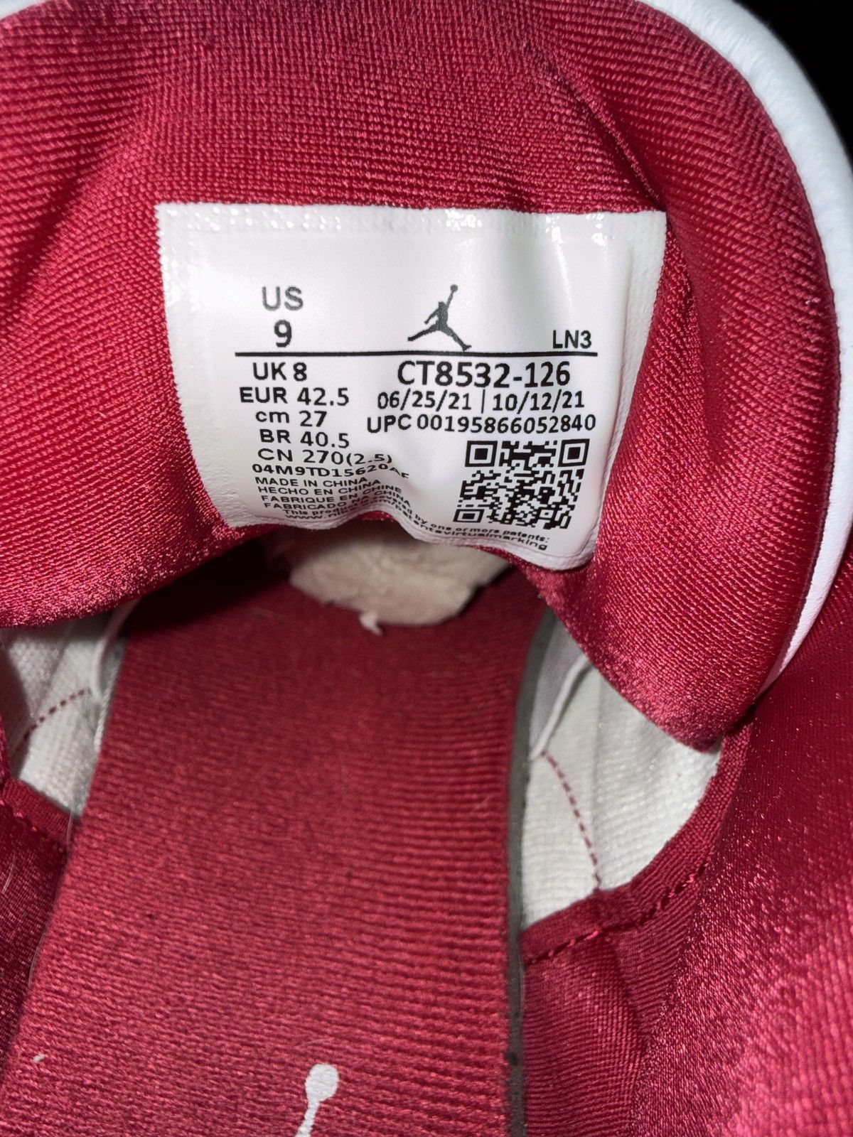 Jordan Brand Jordan 3 Cardinal Red Size US 9 / EU 42 - 10 Thumbnail