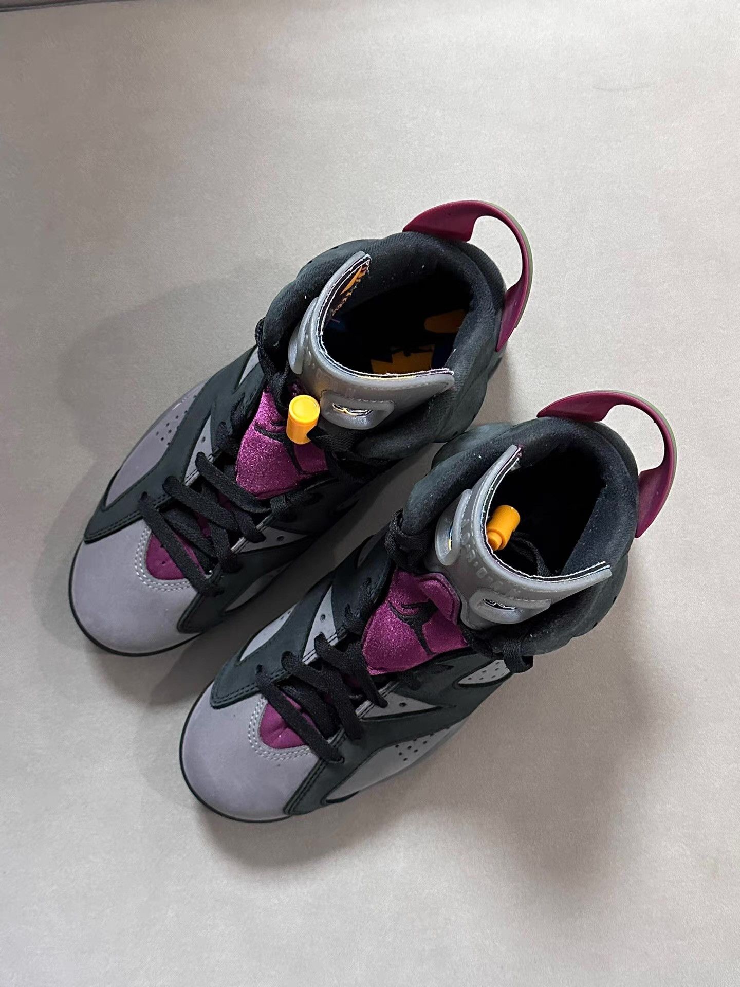 Nike AJ6 Bordeaux Ｑ20 Size US 7 / EU 40 - 6 Thumbnail