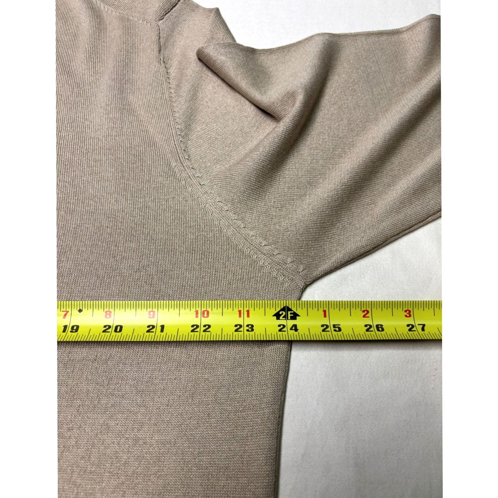 Jos. A. Bank Jos. A. Bank Signature Collection Mock Neck Sweater Mens XL Tan 100% Silk Size US XL / EU 56 / 4 - 5 Thumbnail