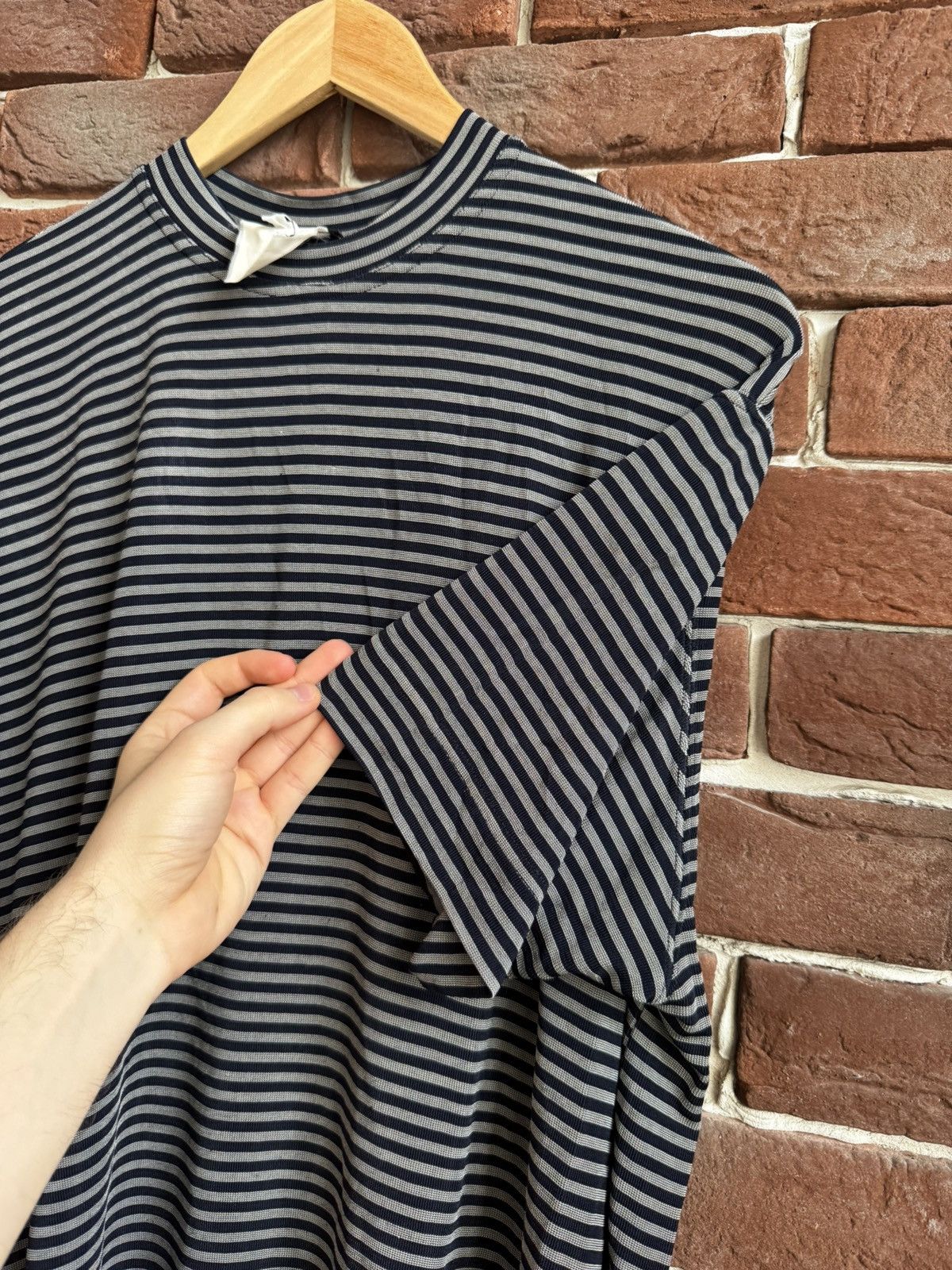 Gianfranco Ferre Vintage 90s Gianfranco Ferré Stripped Tshirt Designer Hype L Size US L / EU 52-54 / 3 - 11 Thumbnail