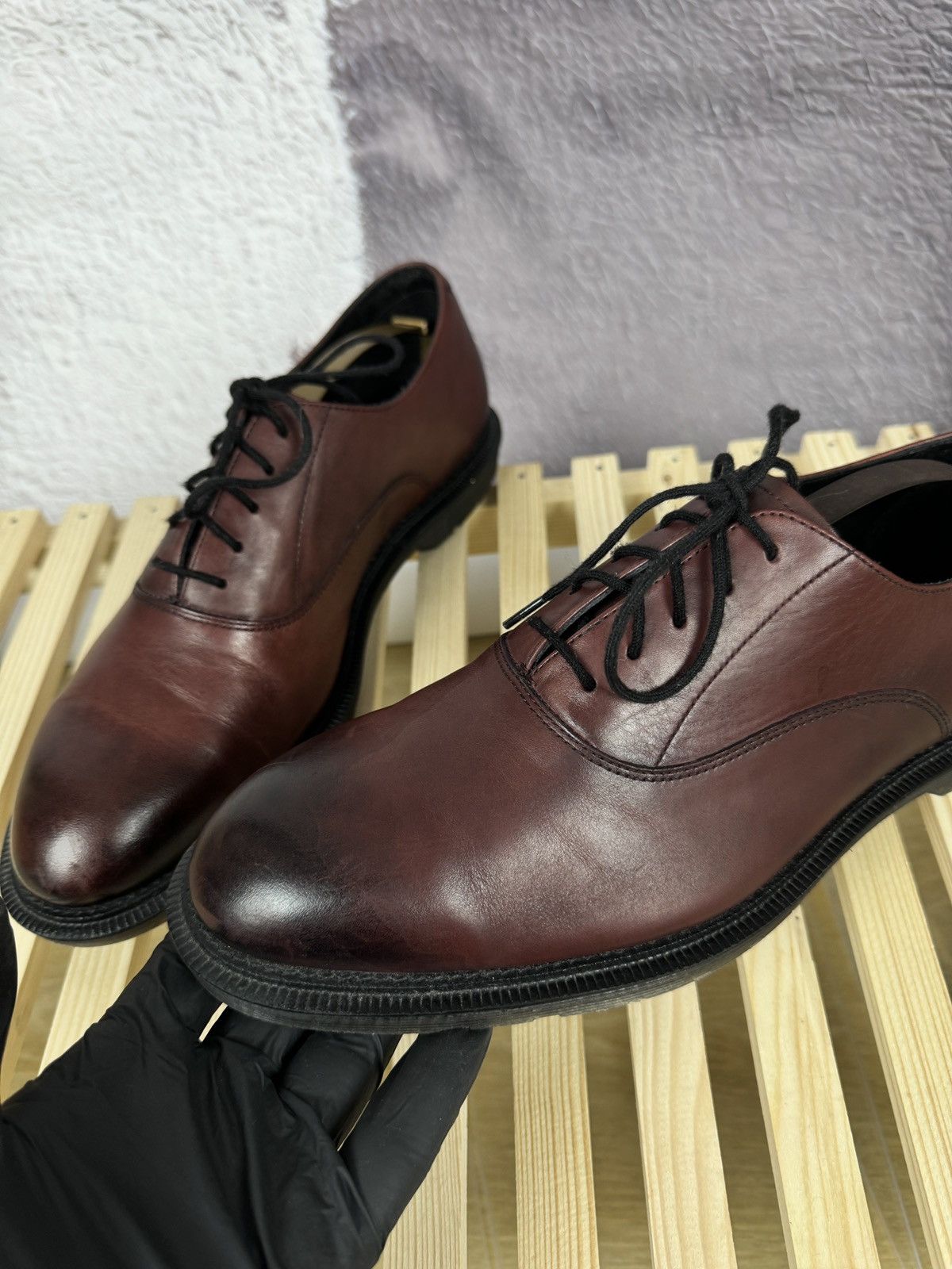 Dr. Martens Dr.Martnes AW501 leather Oxford classic leather shoes Size US 11 / EU 44 - 5 Thumbnail