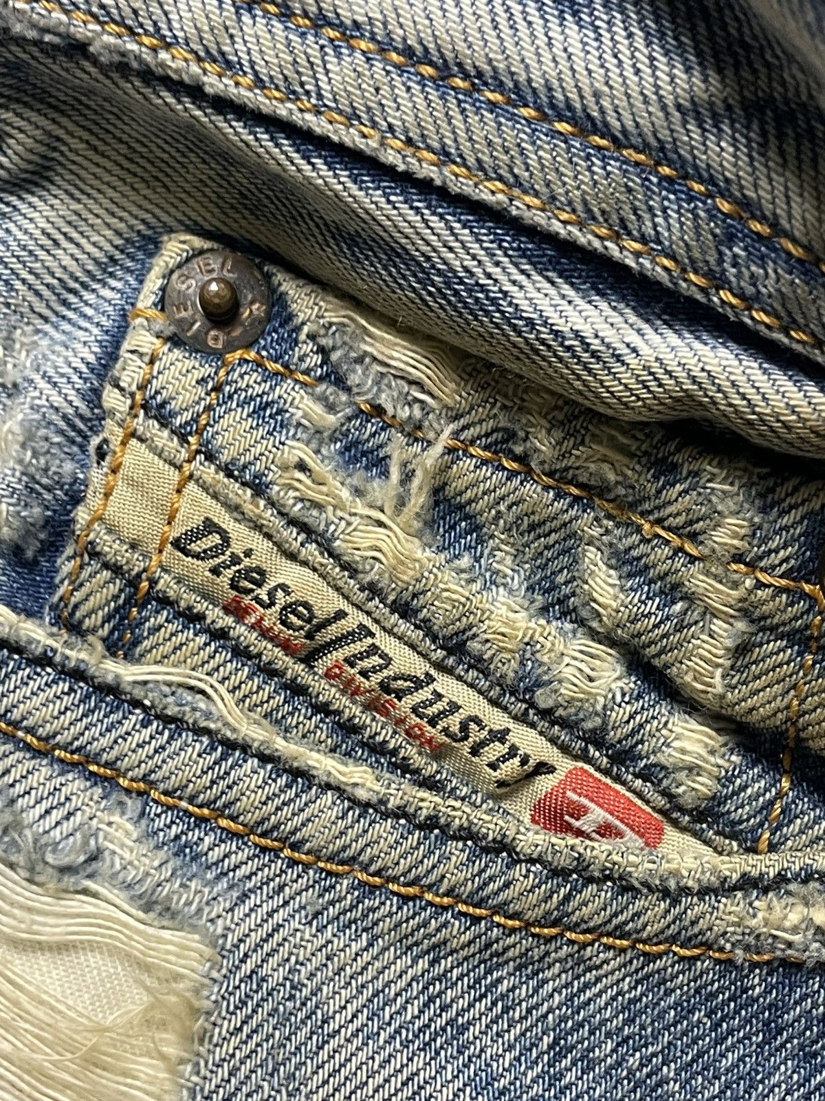 Diesel × Vintage Vintage DIESEL VIKER Distressed Denim Jeans (106) Size US 31 - 10 Thumbnail