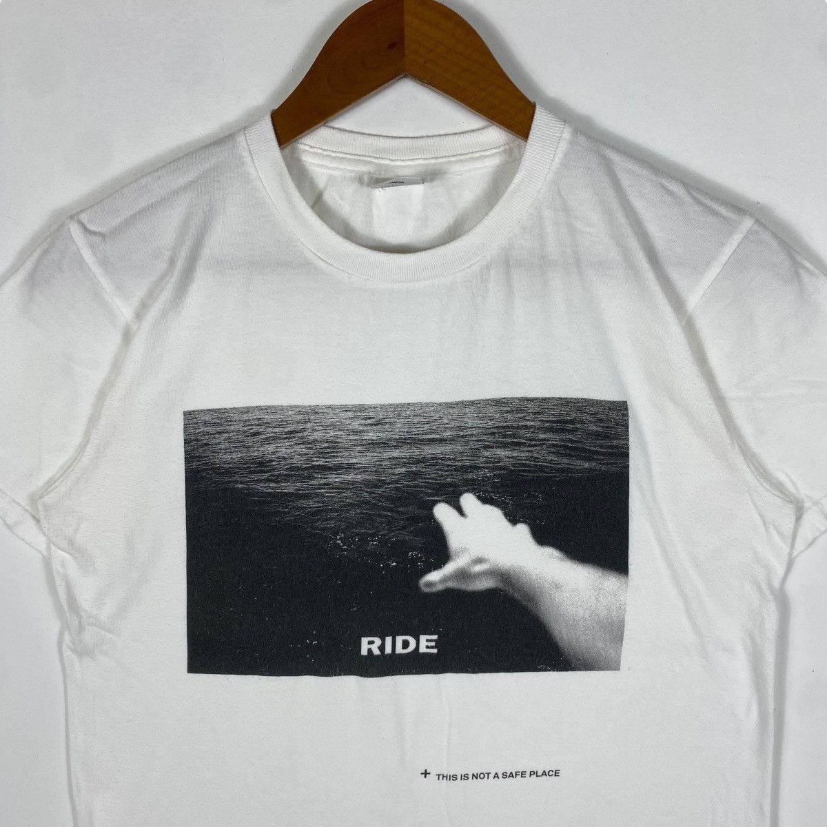 Band Tees RIDE This Is Not A Safe Place Album Shoegaze Band Tee Shirt Size US M / EU 48-50 / 2 - 2 Thumbnail