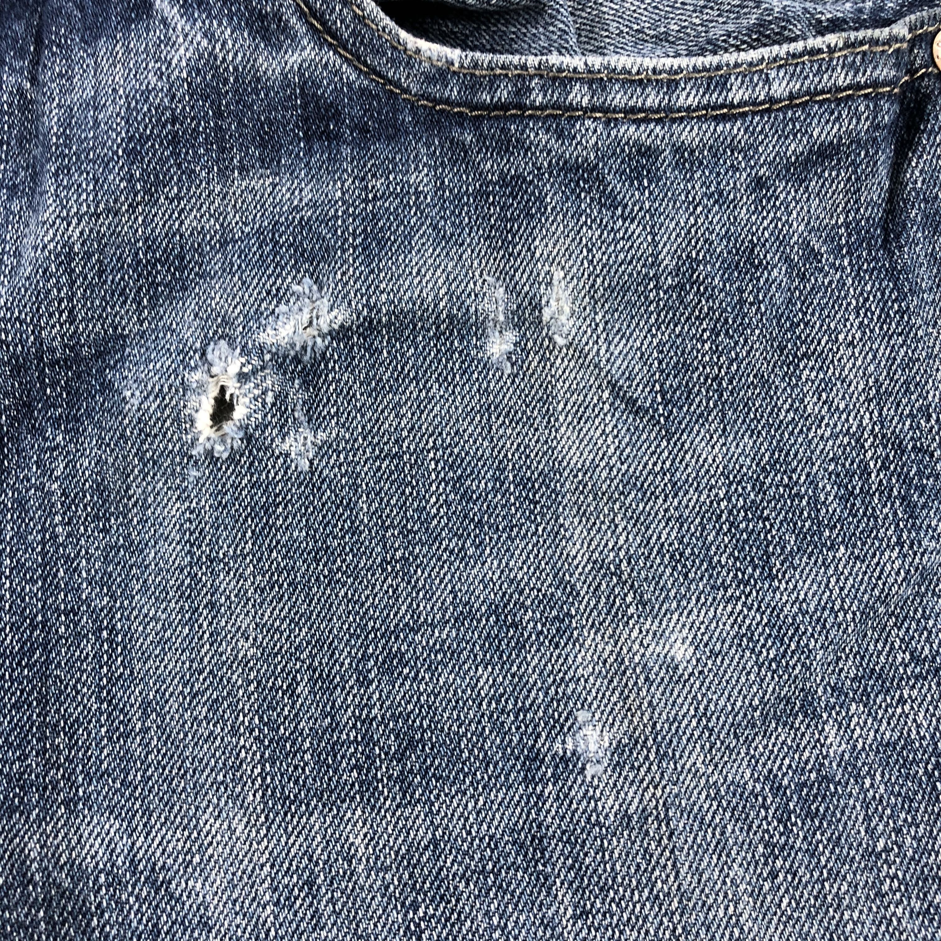 Levi's Vintage 501 Jeans Blue Wash Denim KJ941 Size US 34 / EU 50 - 9 Thumbnail