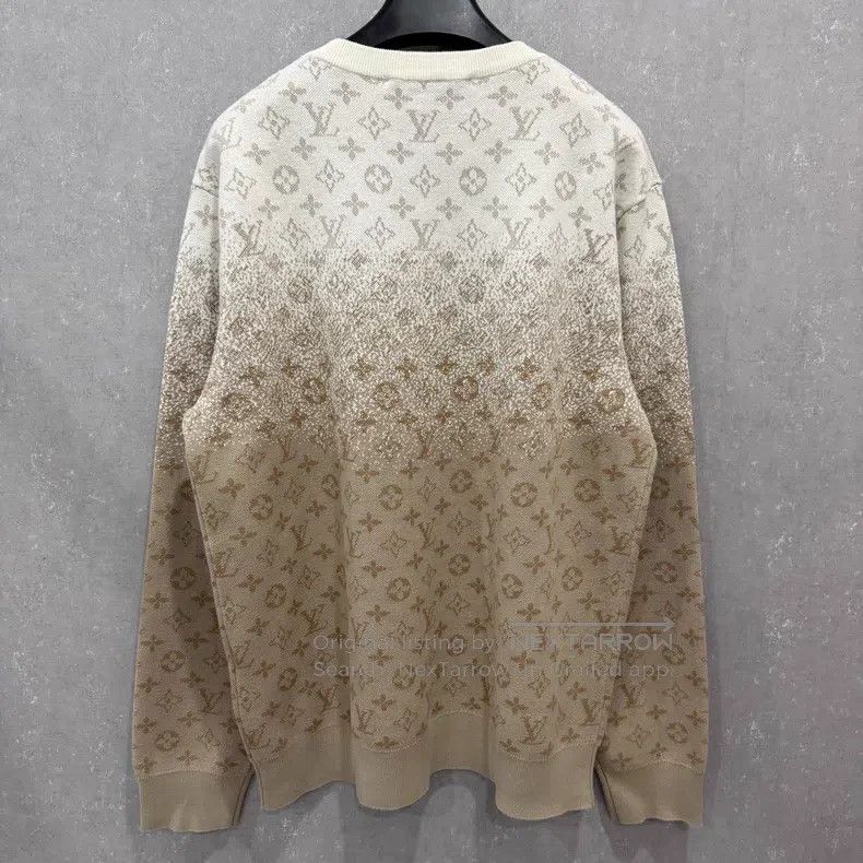 Louis Vuitton Louis Vuitton Gradient print knit logo sweatshirt Size US XXL / EU 58 / 5 - 2 Thumbnail