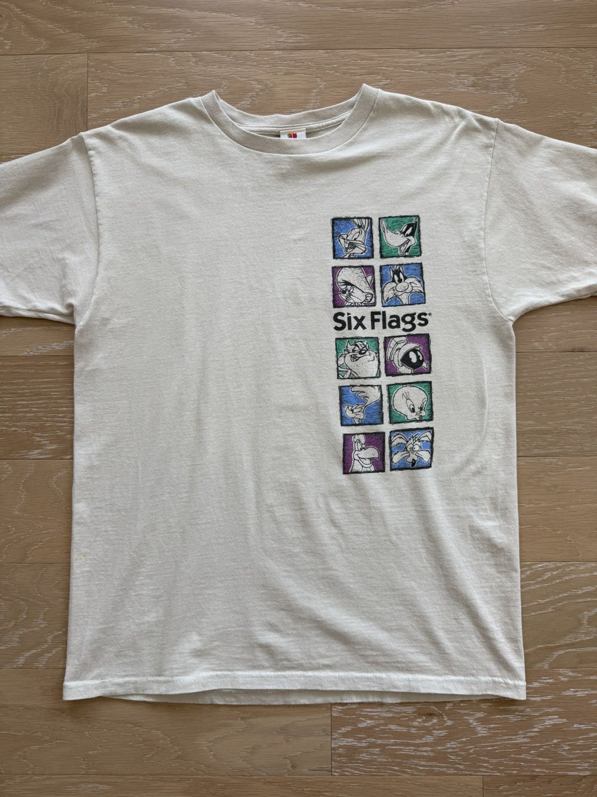 Warner Bros Vintage ‘99 Six Flags Looney Tunes Characters Shirt Size US L / EU 52-54 / 3 - 2 Thumbnail