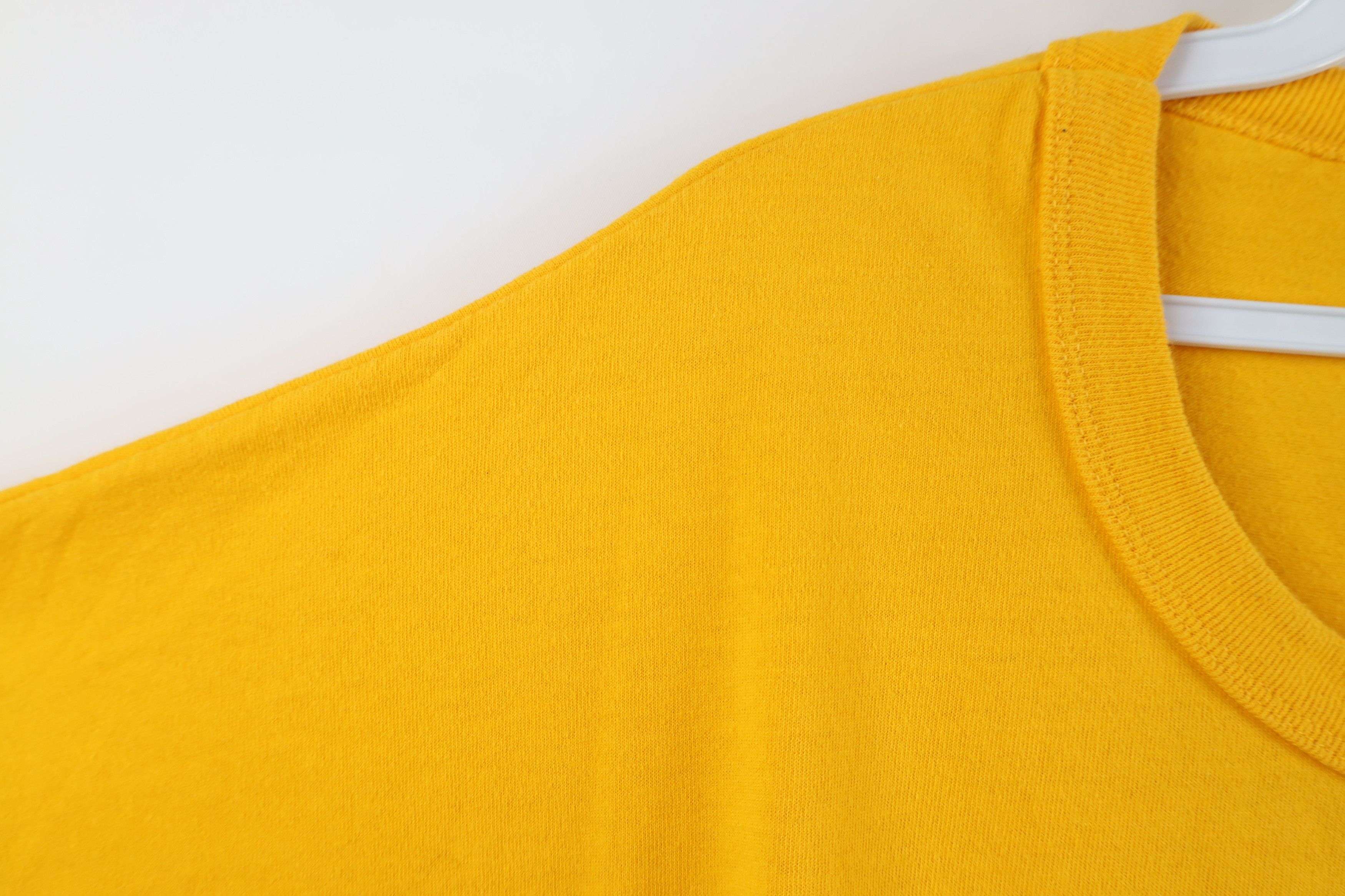Vintage Vintage 90s Issued University of Toledo Baseball T-Shirt Size US XXL / EU 58 / 5 - 7 Thumbnail