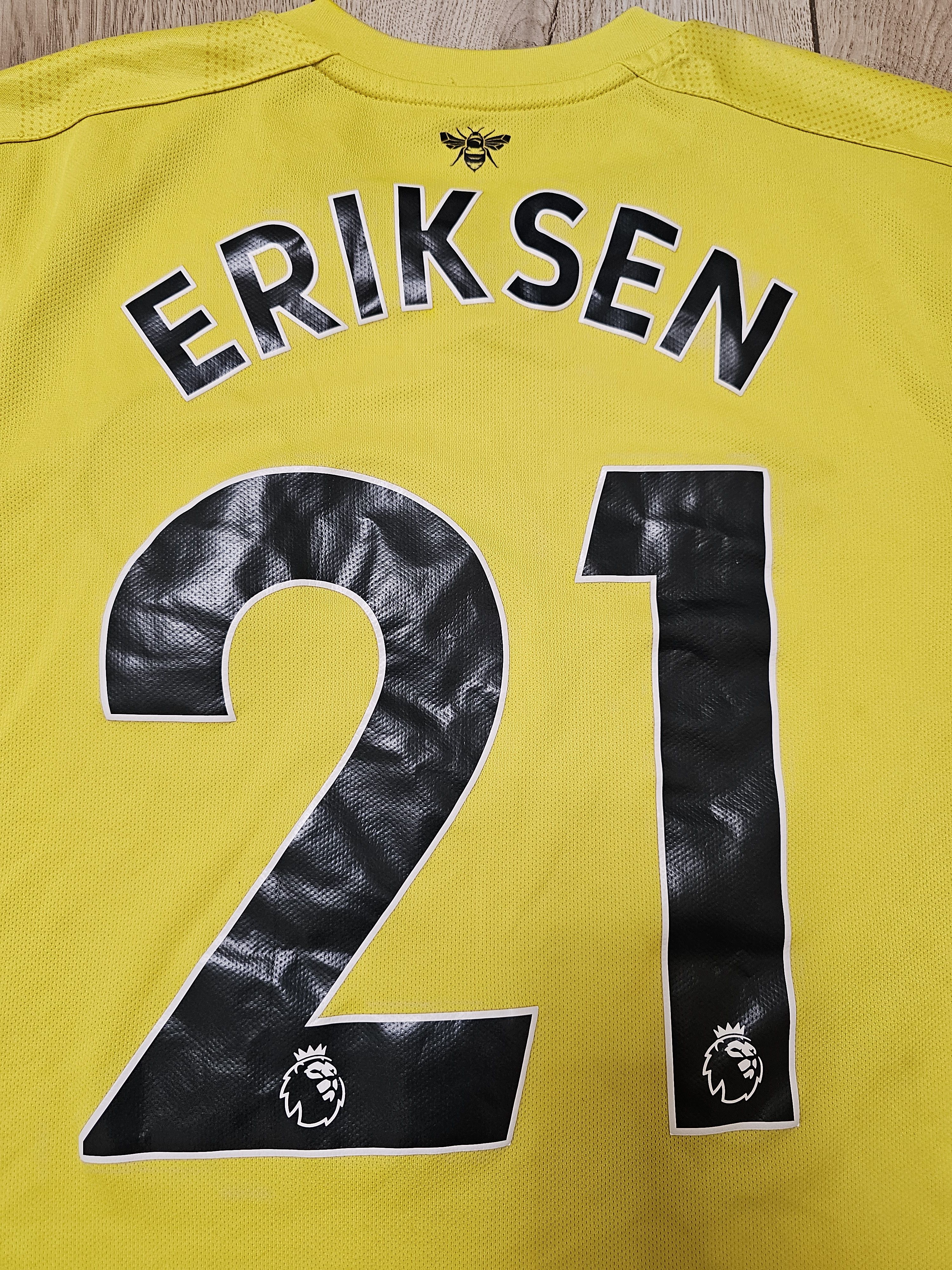 Umbro BRENTFORD 2021 2022 ERIKSEN AWAY FOOTBALL SOCCER JERSEY Size US M / EU 48-50 / 2 - 5 Thumbnail