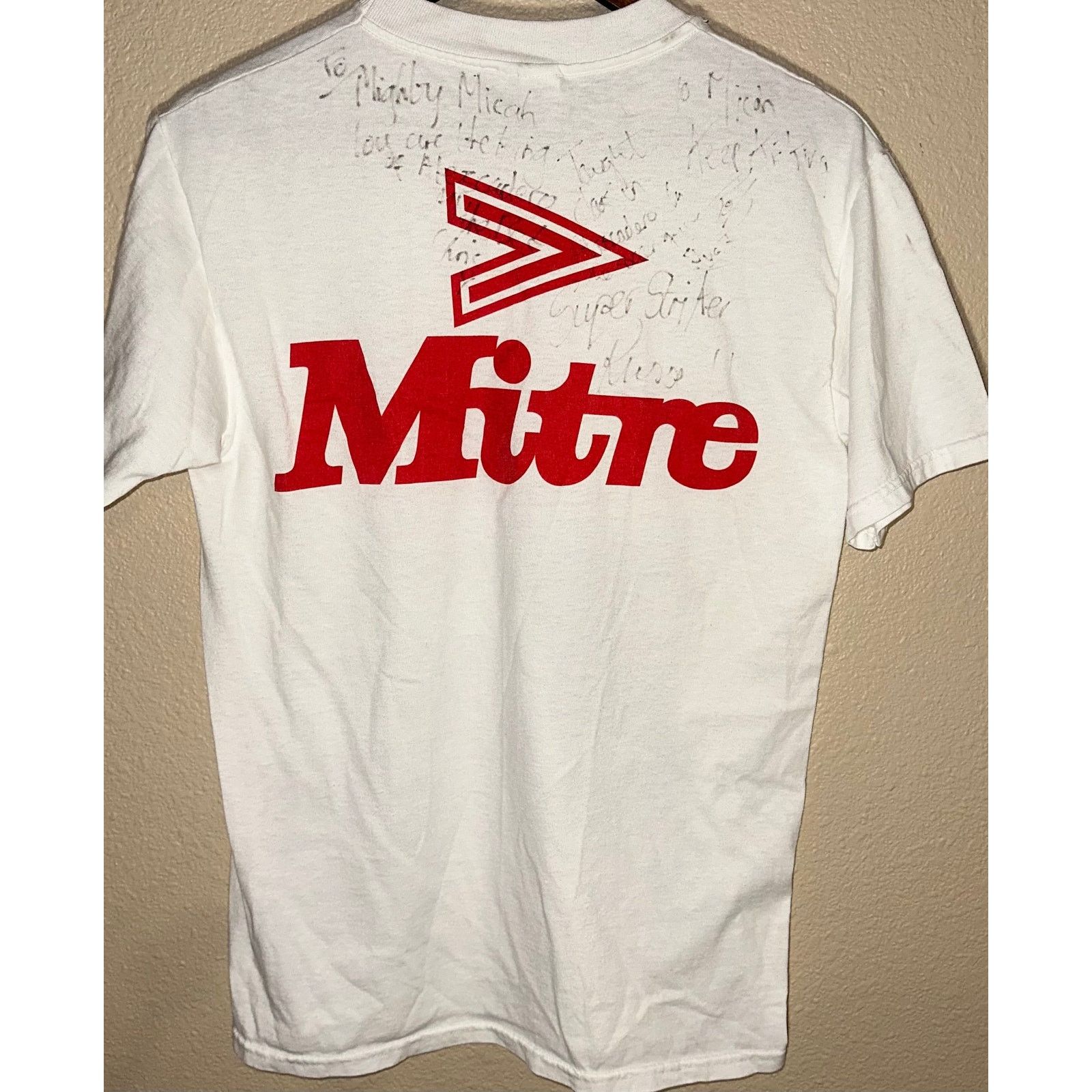 Hanes ⚽ 1997 UK International Soccer Camp Tee (Signed!) – Size S Size US S / EU 44-46 / 1 - 2 Thumbnail
