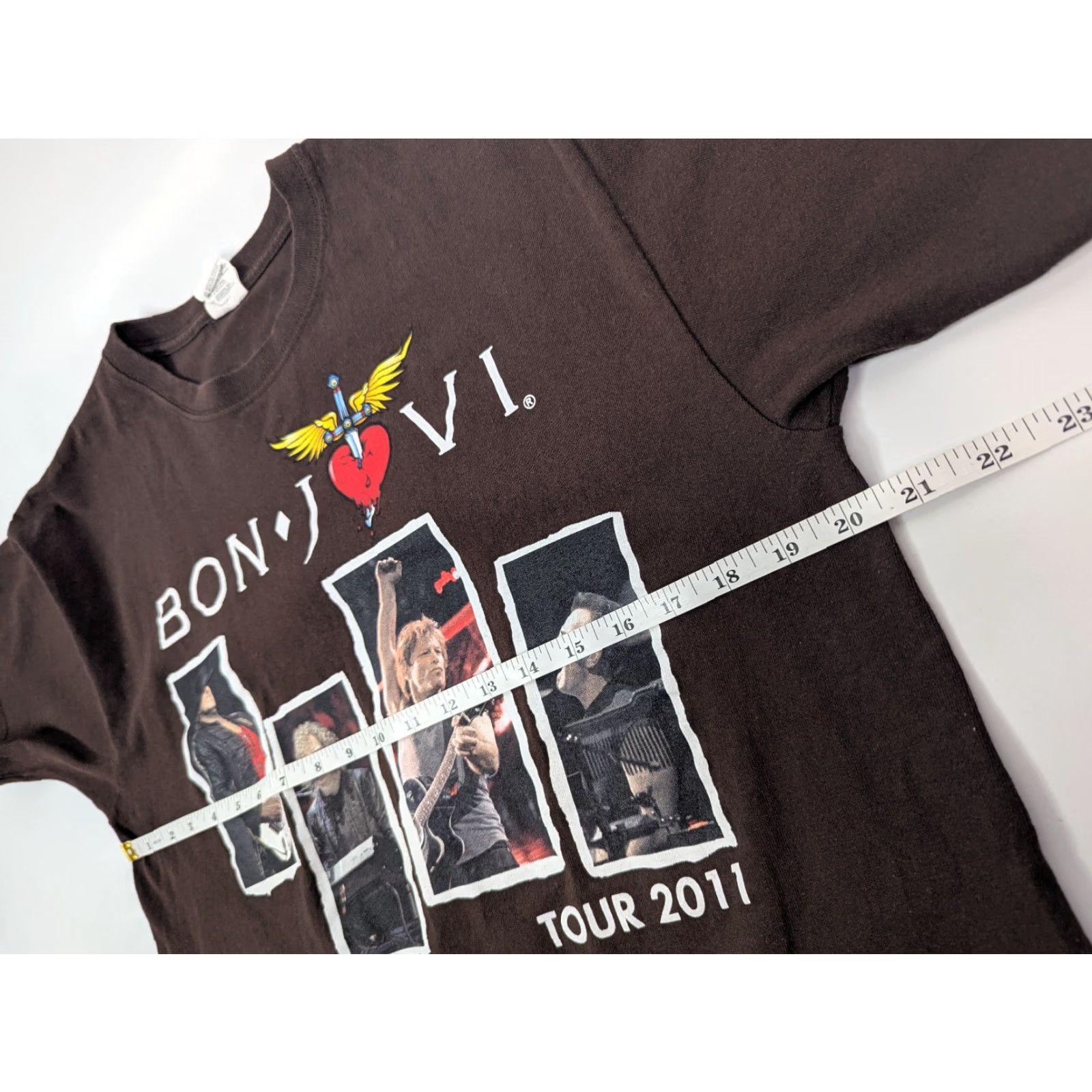 Anvil Bon Jovi 2011 Tour Band Promo T Shirt Adult Large Brown Music Tee Anvil Size US L / EU 52-54 / 3 - 7 Thumbnail