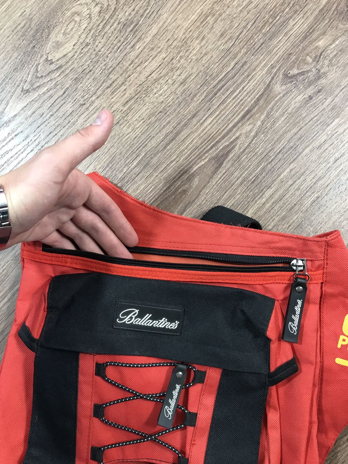 Vintage Vintage Ballantines Sling Bag Size ONE SIZE - 11 Thumbnail
