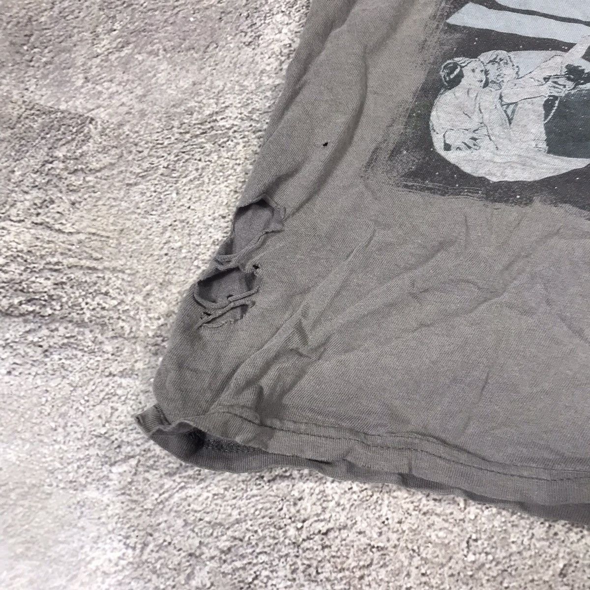 Vintage Vintage 90s Star Wars Graphic Tee Sun Faded Grunge Tapered L Size US L / EU 52-54 / 3 - 3 Thumbnail
