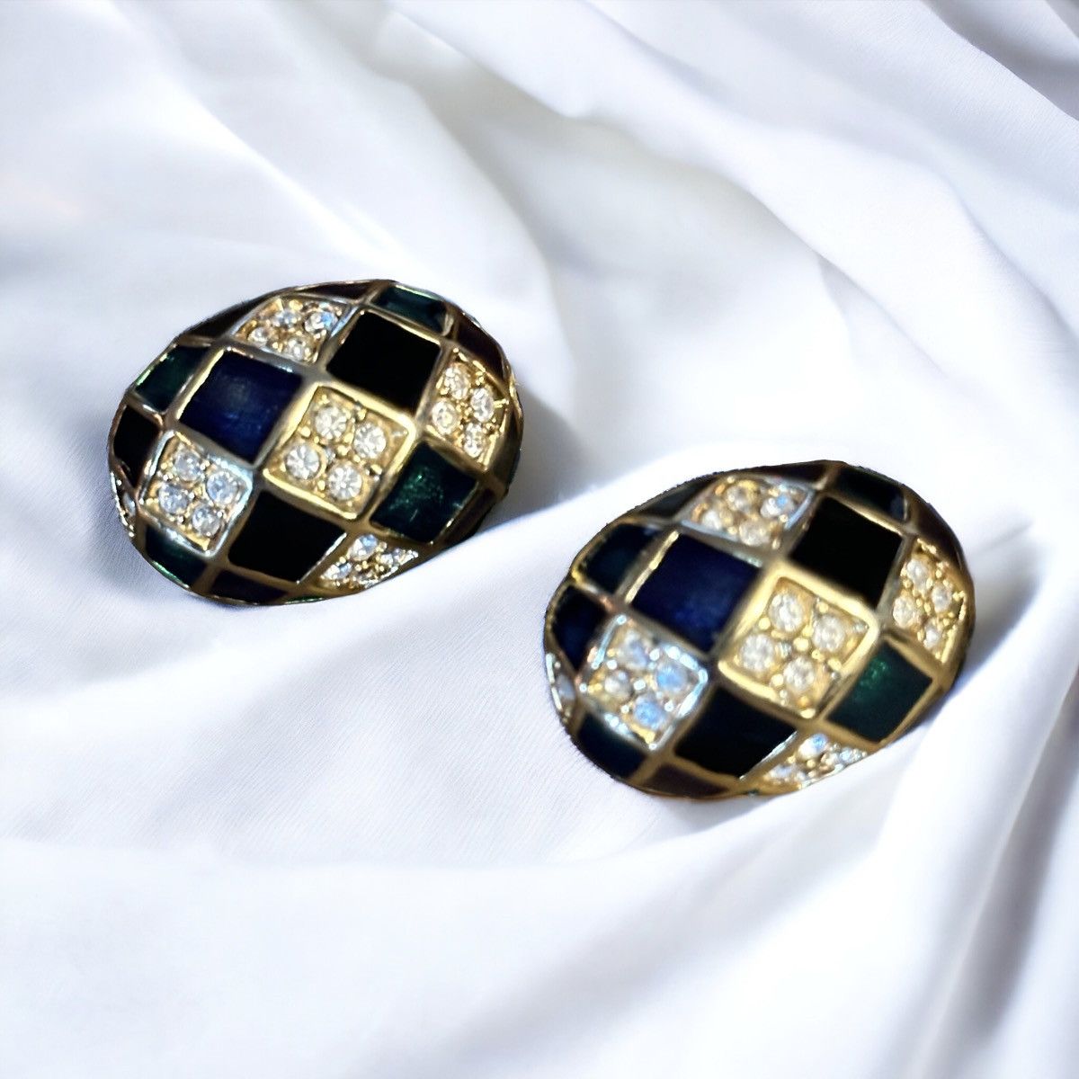 Joan Rivers Vintage Joan Rivers oval enamel checkered clip on earrings Size ONE SIZE - 1 Thumbnail
