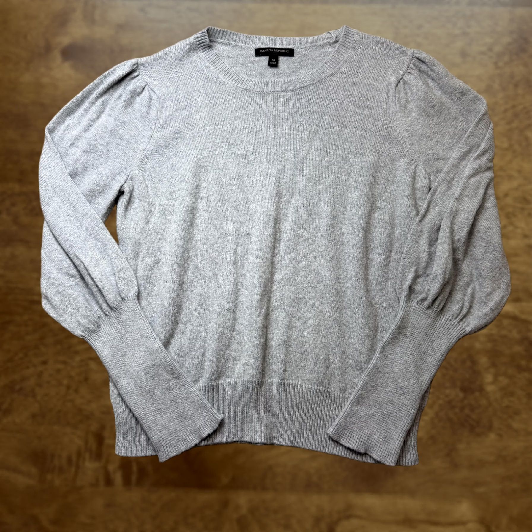 Banana Republic Banana Republic Sweater Womens M Gray Crew Neck Puff Sleeve Knit Pullover Medium Size M / US 6-8 / IT 42-44 - 1 Thumbnail