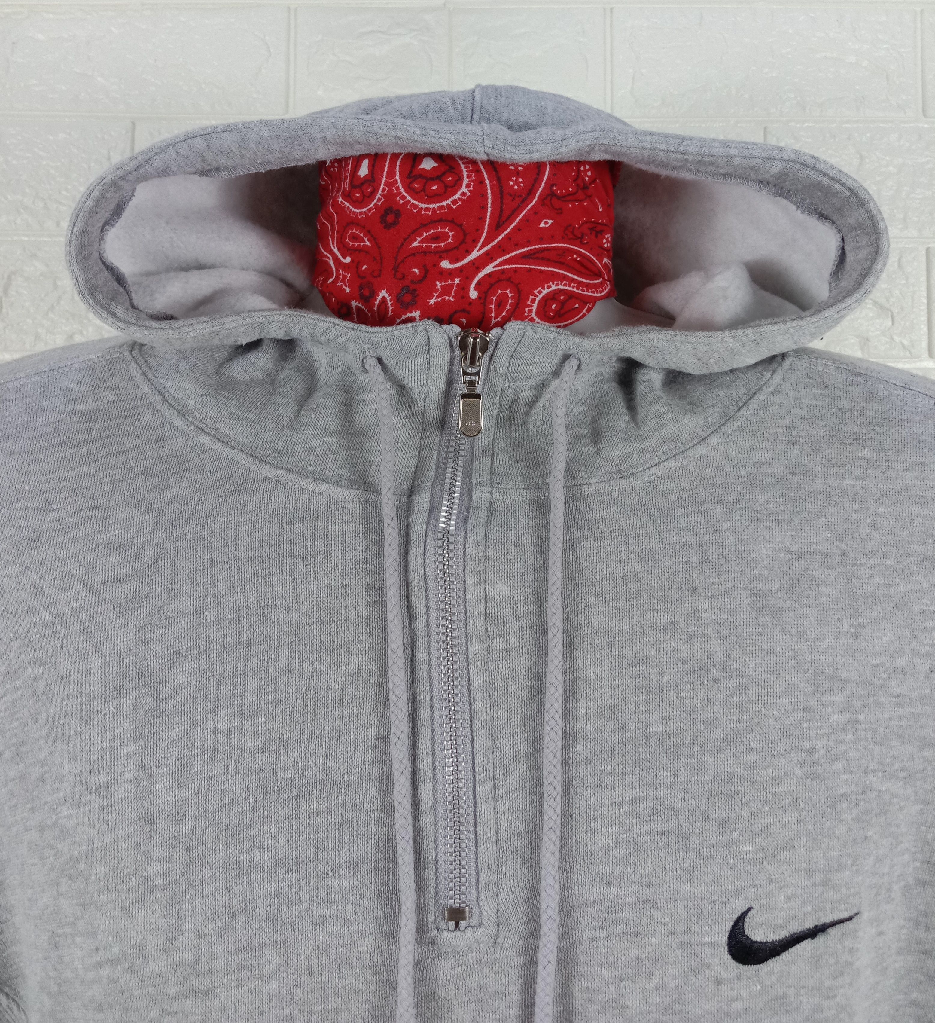 Nike Vintage Nike Embroidery Swoosh Hoodie Sweatshirt Size US L / EU 52-54 / 3 - 5 Thumbnail