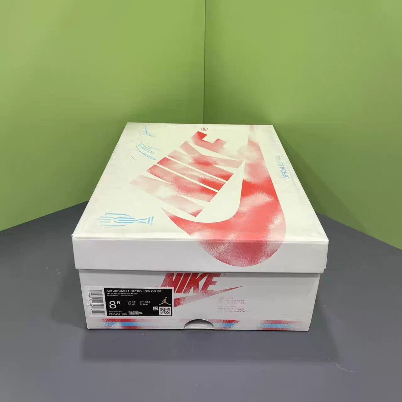 Jordan Brand Trophy Room x Air Jordan 1 Low Basketball Shoes K15 Size US 9 / EU 42 - 9 Thumbnail