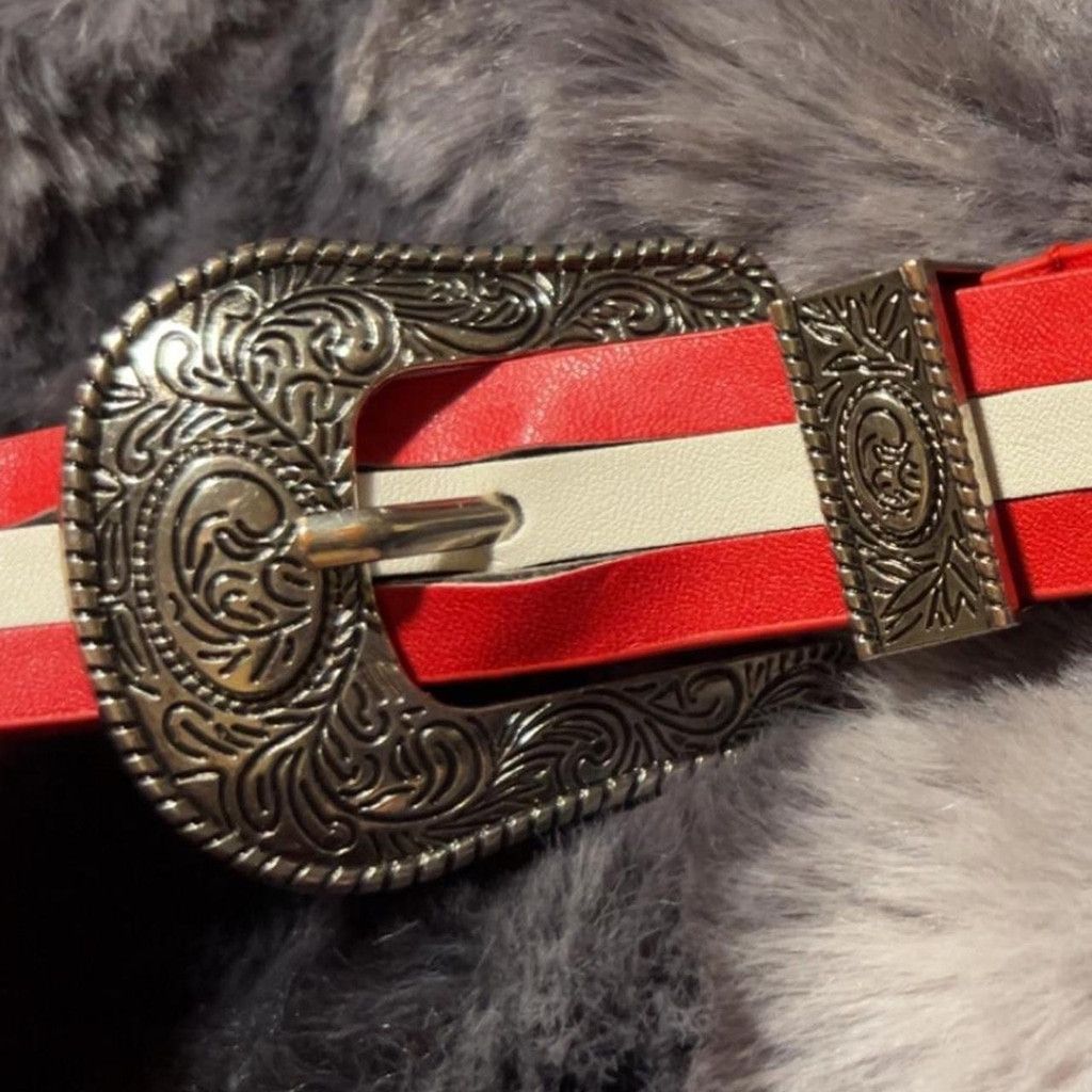 The Unbranded Brand Red and white striped belt w buckle #stripedbelt #western Size ONE SIZE - 3 Thumbnail