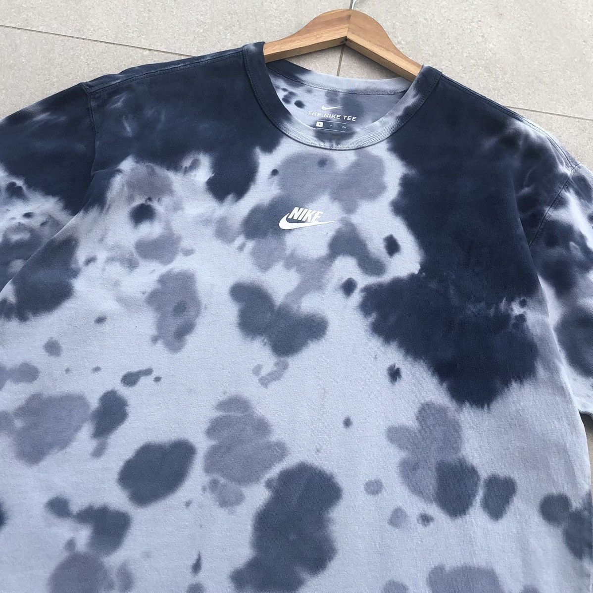 Nike Nike Sportswear Men's Tie-Dye T-Shirt Size US M / EU 48-50 / 2 - 8 Thumbnail