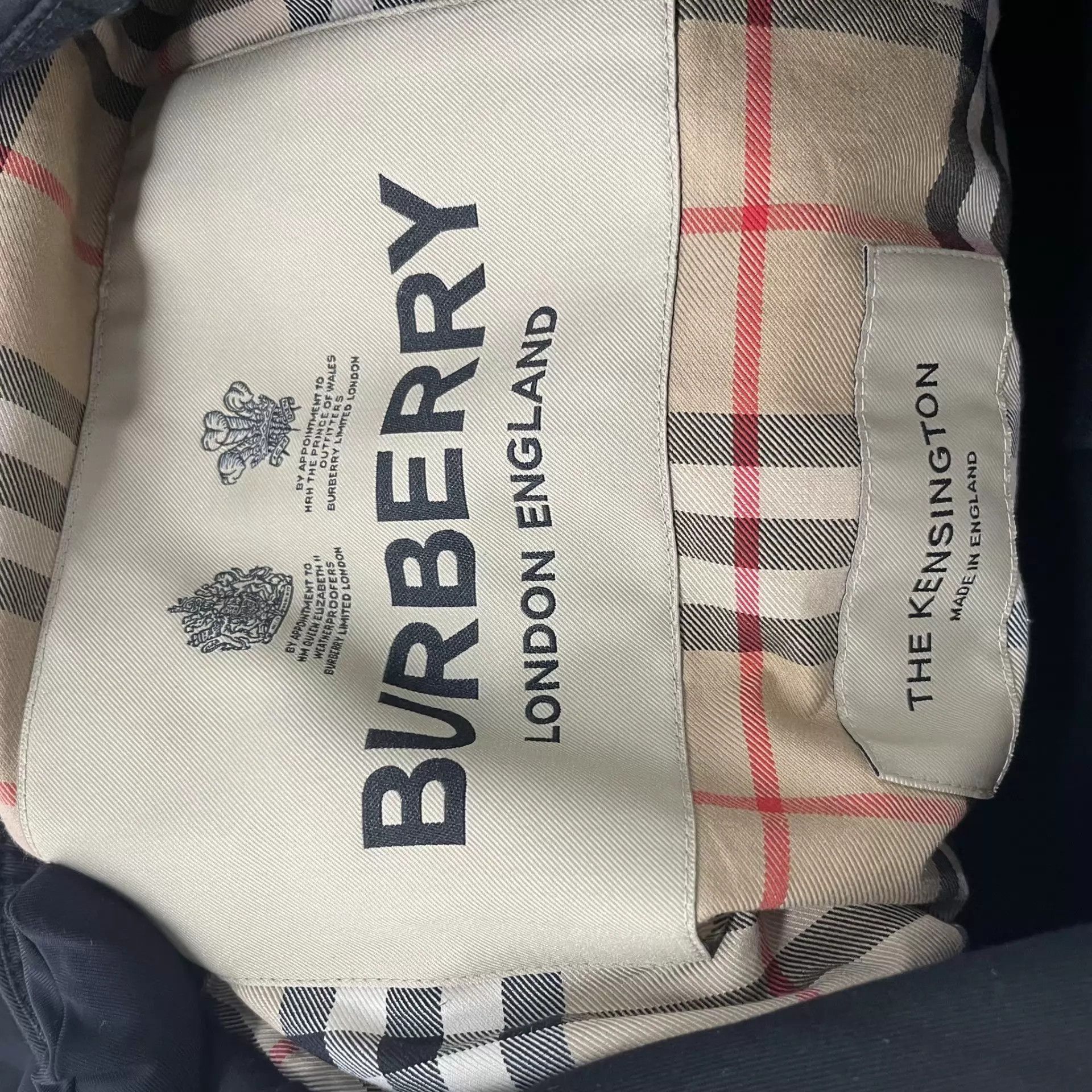 Burberry Burberry Kensington Double-breasted Black Trench Coat 40 Size M / US 6-8 / IT 42-44 - 3 Thumbnail