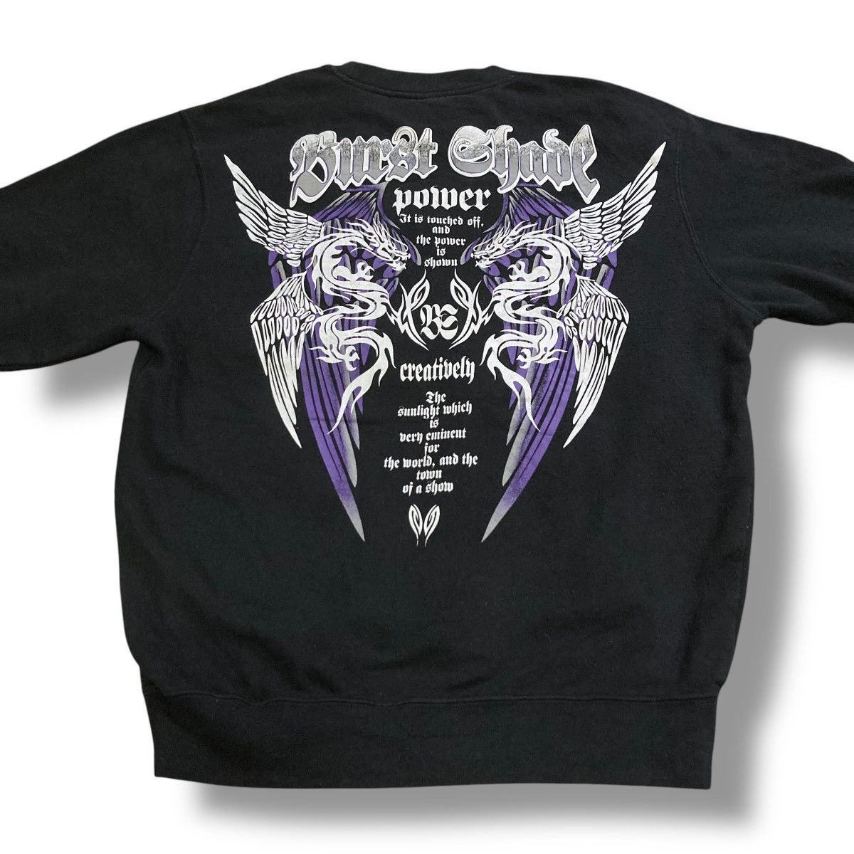 Le Grande Bleu (L.G.B.) 🇯🇵 Y2K ALL IS VANITY WORDING DRAGON SWEATSHIRT Size US L / EU 52-54 / 3 - 8 Thumbnail