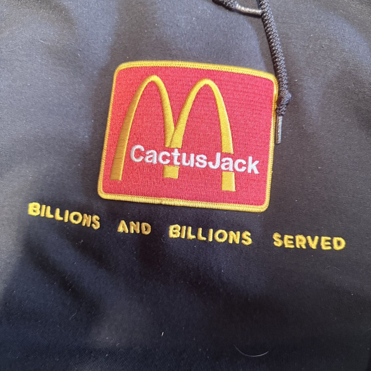 Travis Scott Travis Scott x Mcdonalds “Im lovin it” Hoodie Size US M / EU 48-50 / 2 - 2 Thumbnail