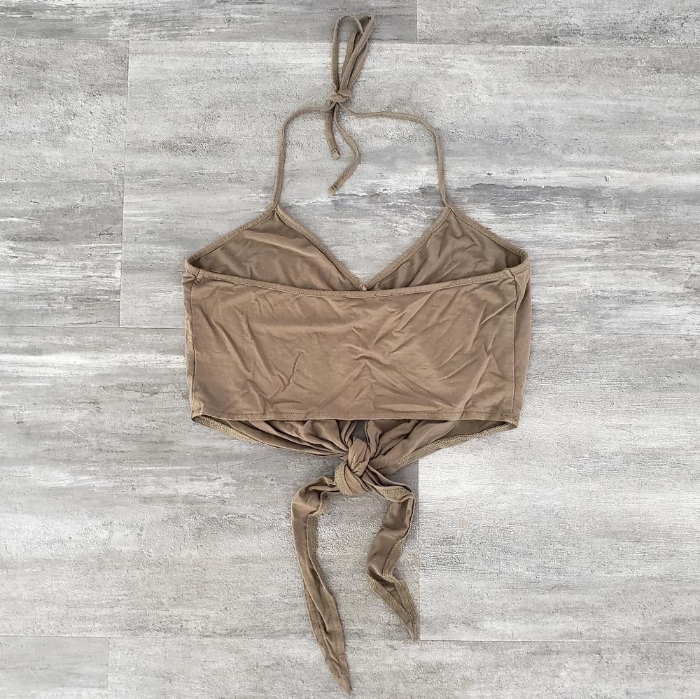 Designer Olive Front Tied Tobi Cropped Halter Size S / US 4 / IT 40 - 2 Thumbnail