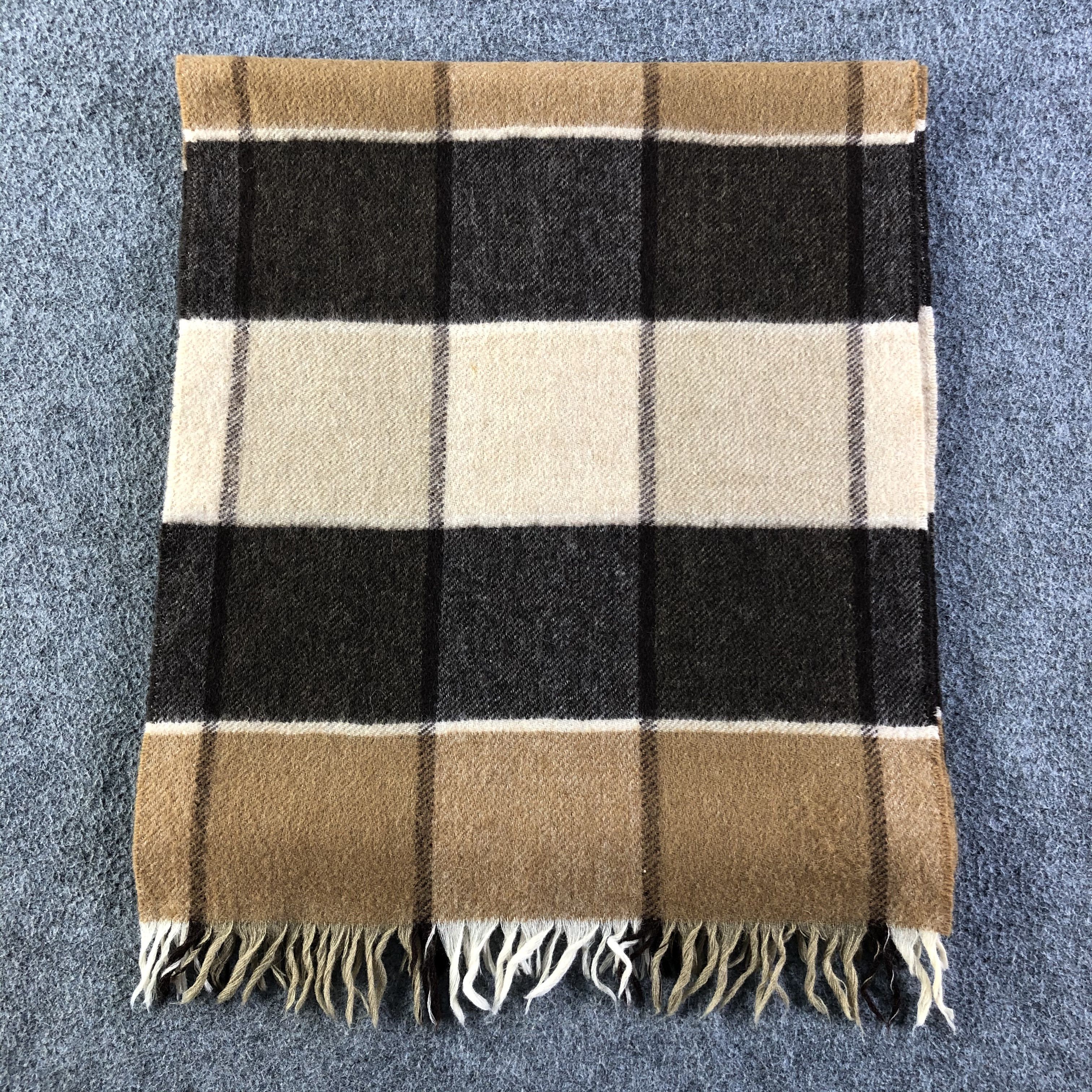 Johnstons Of Elgin Johnstons Of Elgin Cashmere Scarf / Muffler / Neckwear P680 Size ONE SIZE - 2 Thumbnail