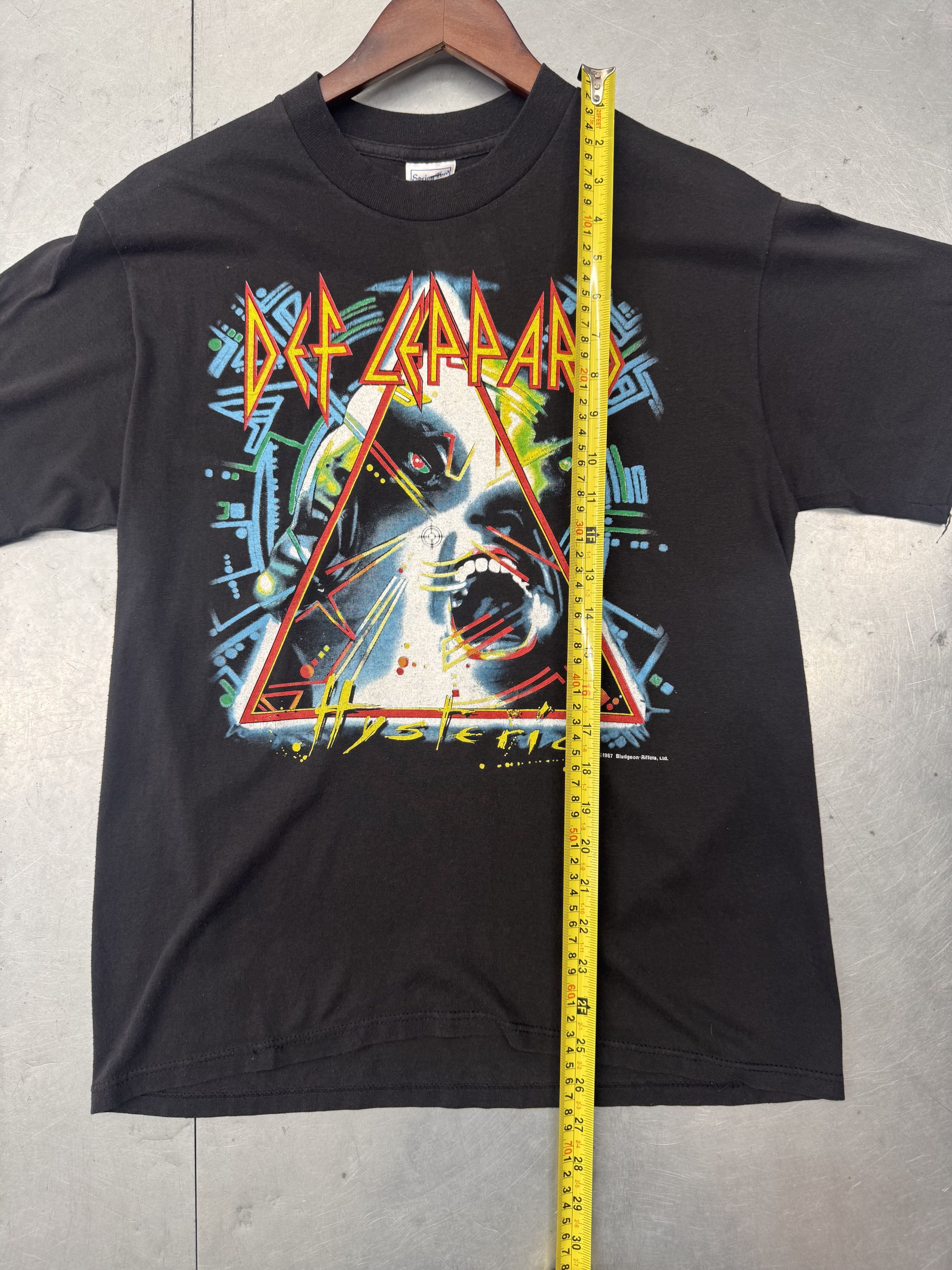 Other Vintage Def Leppard Tshirt Size US L / EU 52-54 / 3 - 5 Thumbnail