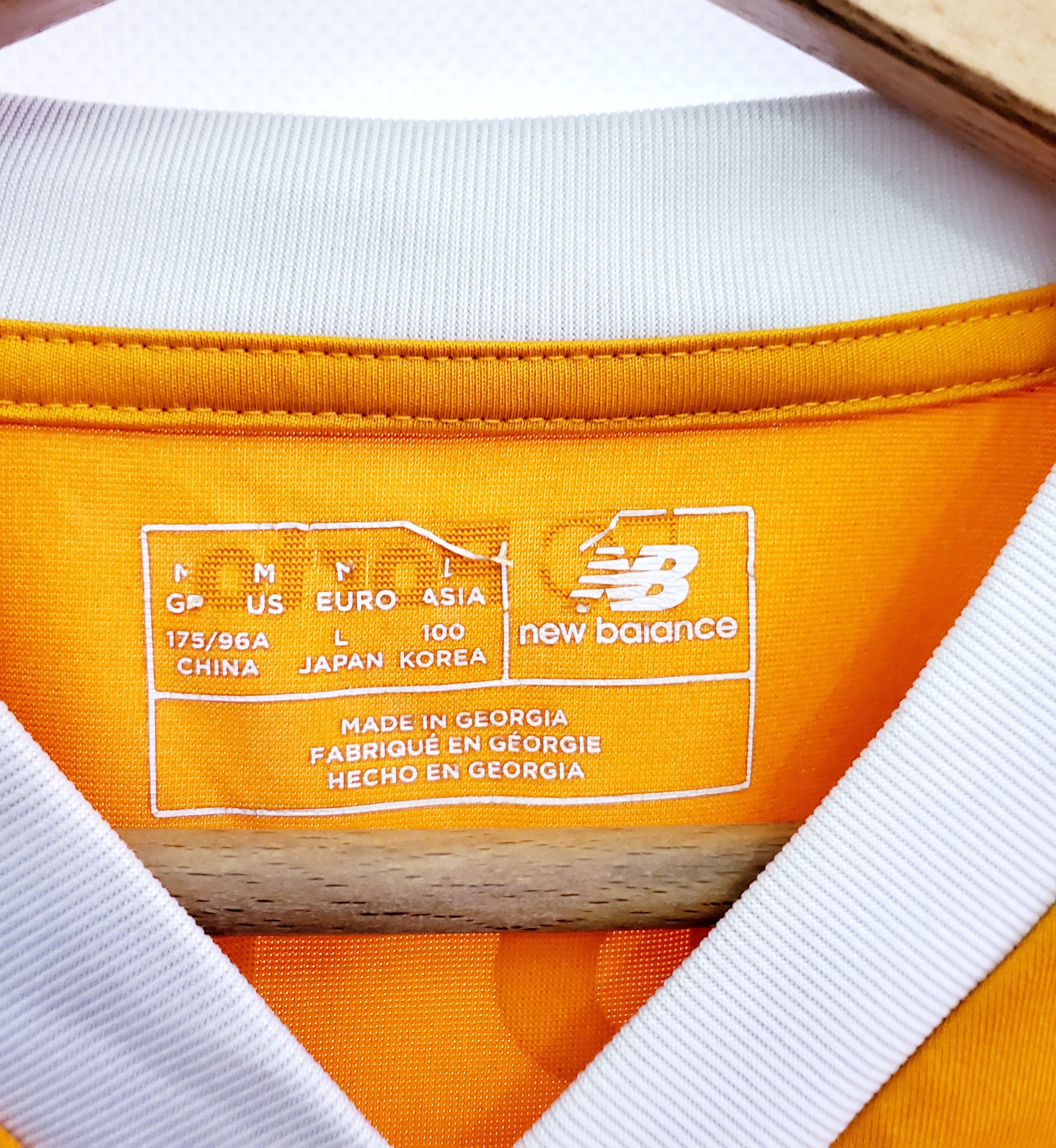 New Balance Fc Porto 2017 /18 Away soccer Jersey size M Size US M / EU 48-50 / 2 - 4 Thumbnail