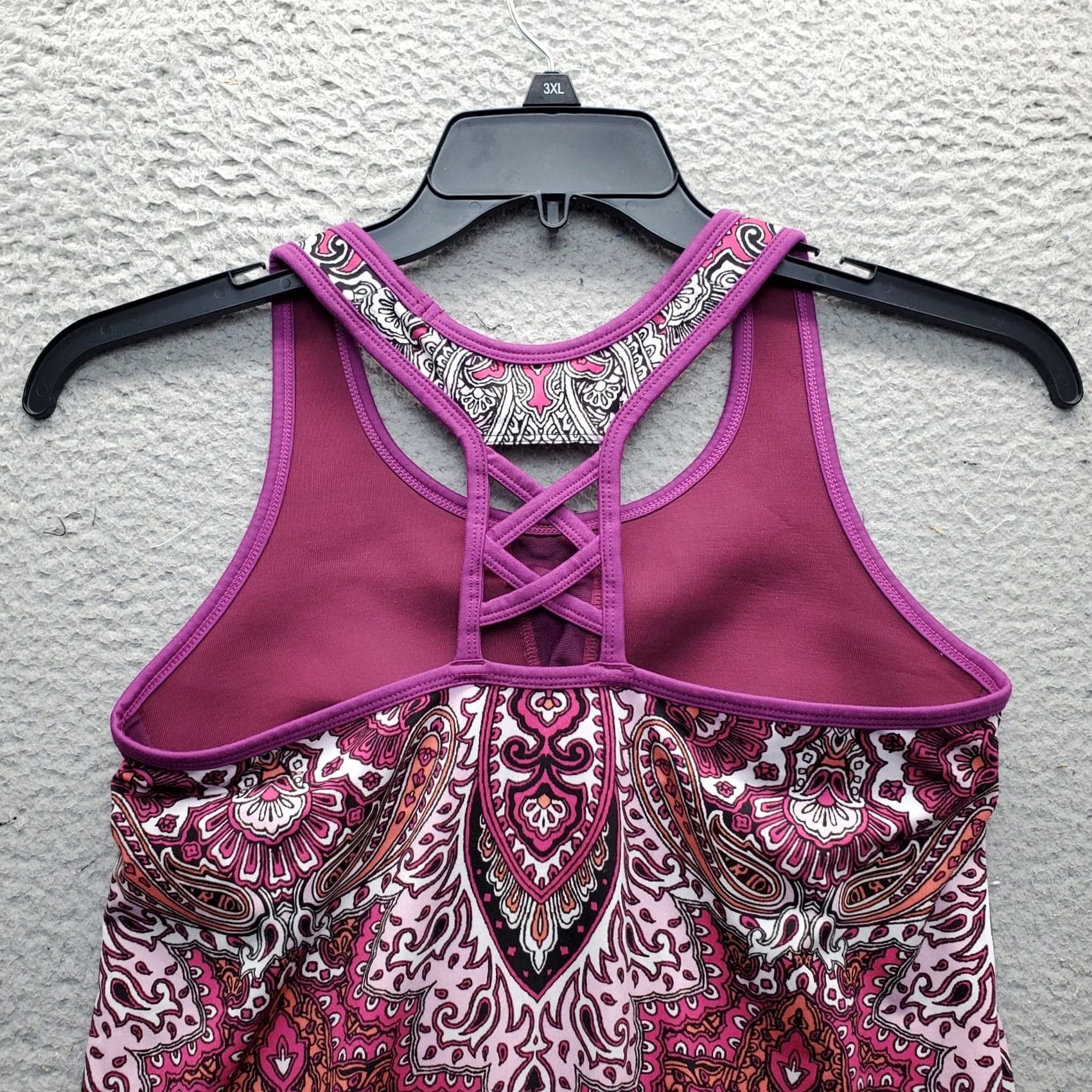 Athleta Athleta Tank Top Womens S Multicolor Paisley Wide Strap Racerback Underwired Bra Shirt Womens Size S Paisley Multicolor Racerback Athletic Tank Size S / US 4 / IT 40 - 7 Thumbnail