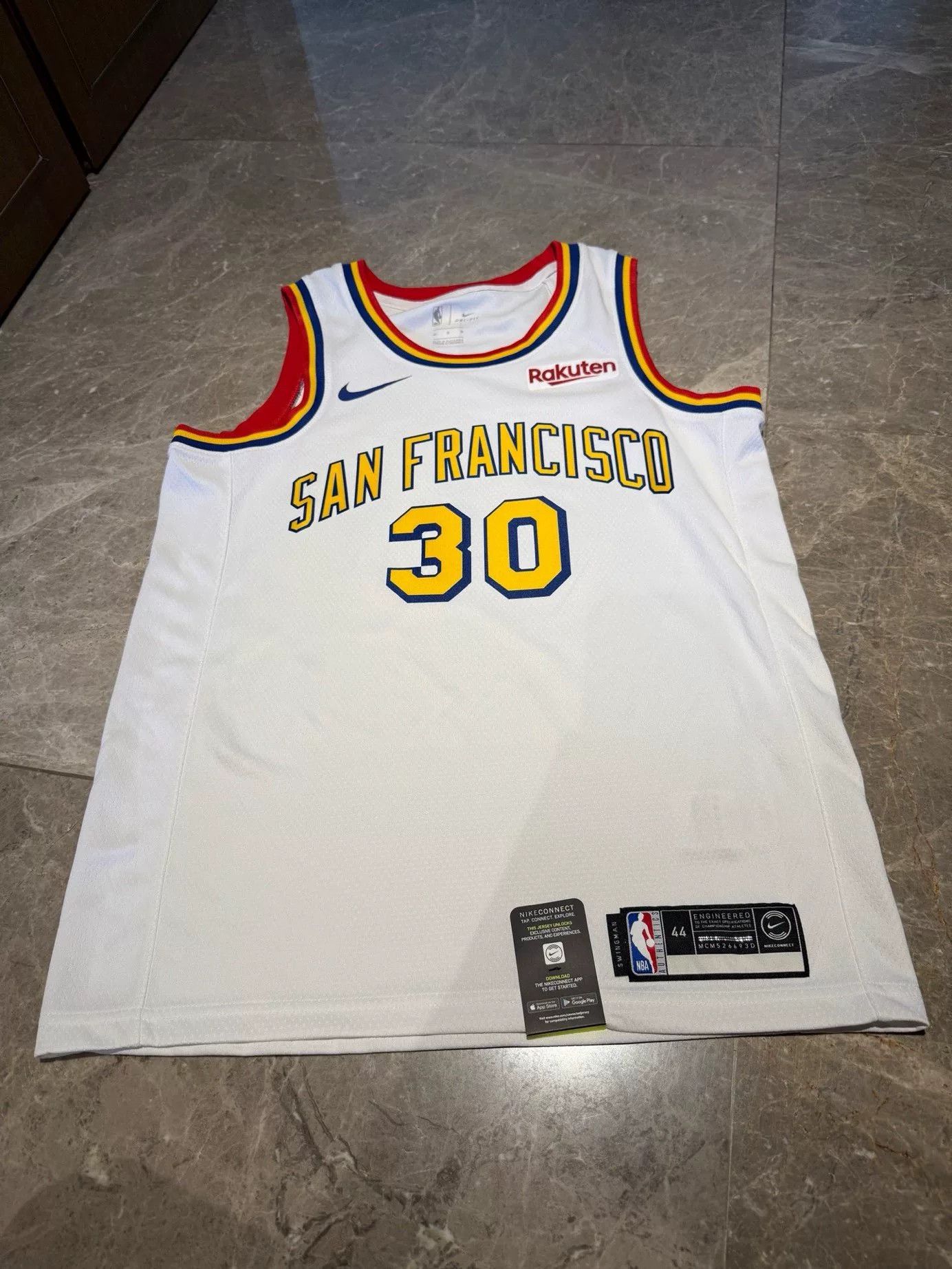 Nike Nike Gold Jersey M Men Size US M / EU 48-50 / 2 - 1 Thumbnail