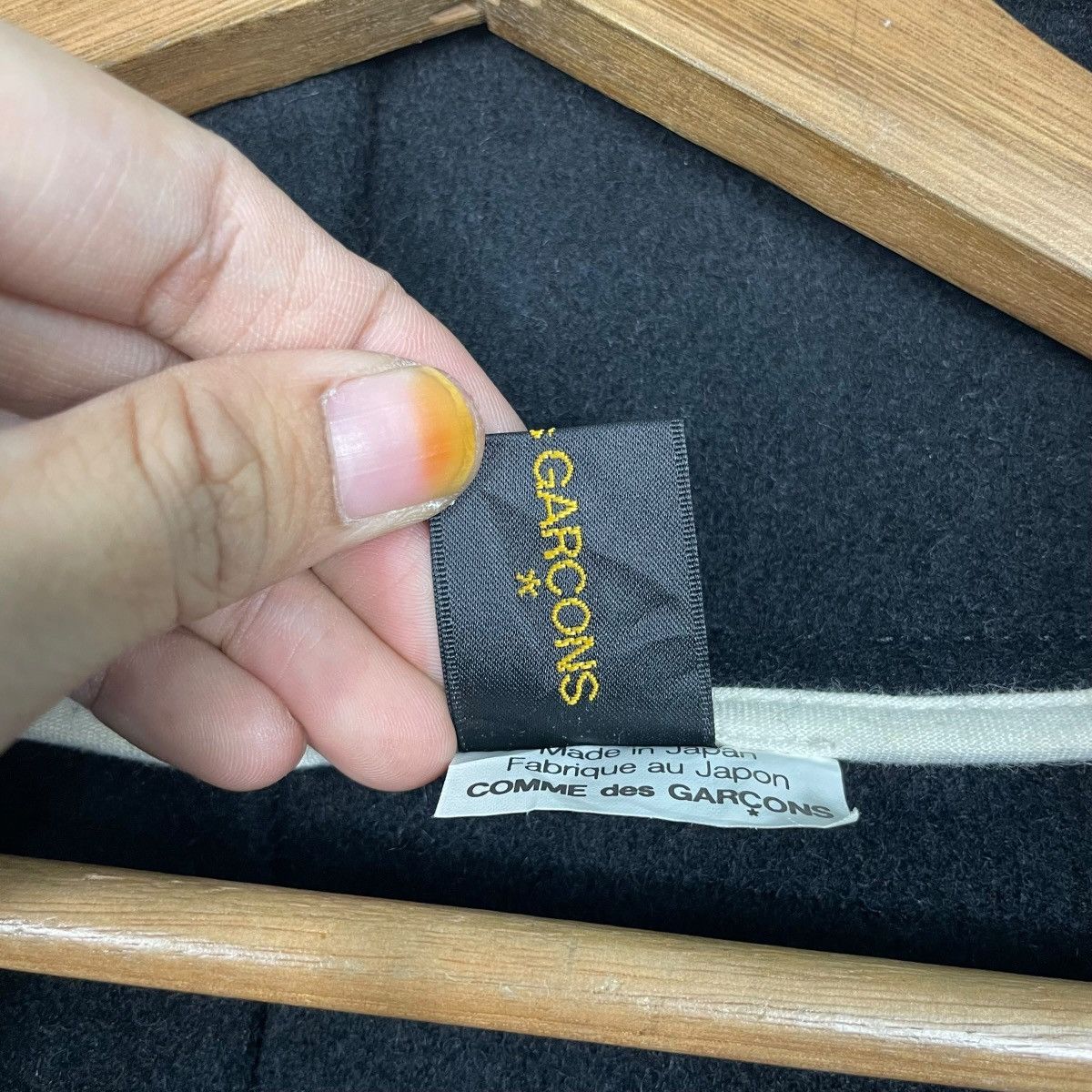 Comme des Garcons Comme Des Garcons Wool Cape Overcoat Size US S / EU 44-46 / 1 - 16 Thumbnail