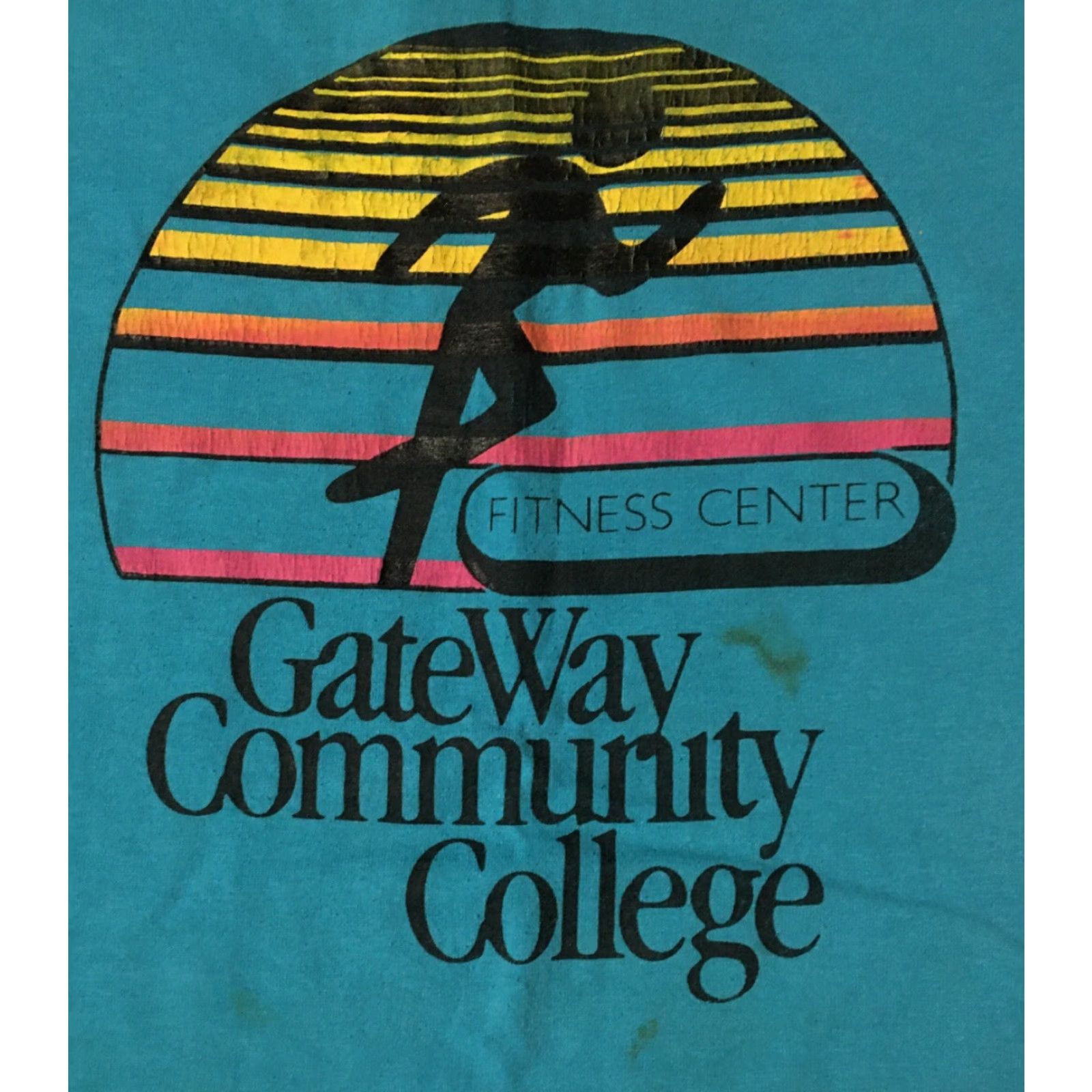 Vintage VINTAGE 90s Gateway College Fitness Center Distressed Faded Blue T-Shirt L Mens Short Sleeve Crew Neck Single Stitch Collegiate Grunge Army Punk Retro Size US L / EU 52-54 / 3 - 3 Thumbnail