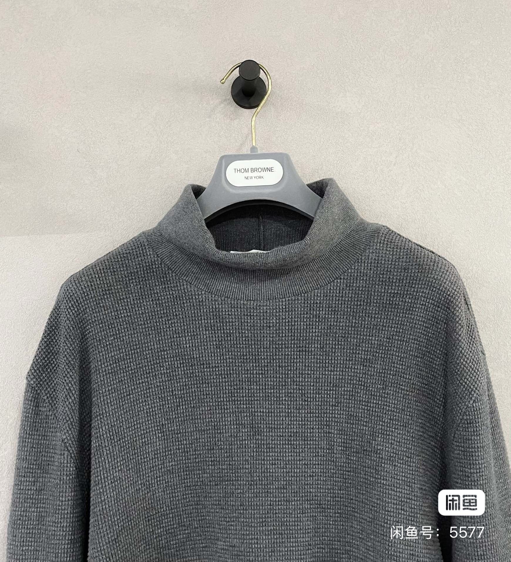 Thom Browne Thom Browne turtleneck sweater Size US L / EU 52-54 / 3 - 1 Thumbnail