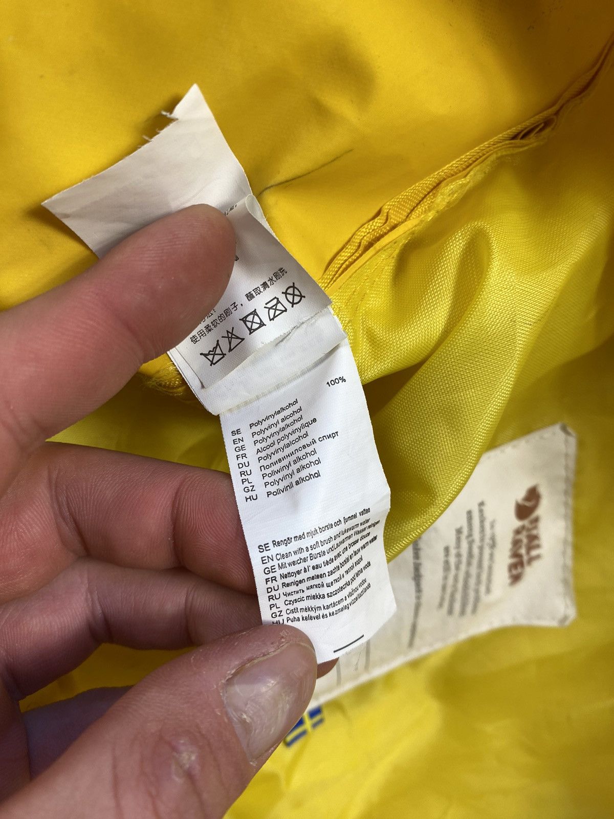 Fjallraven Fjallraven Kanken Yellow Backpack with Reflective Logo Size ONE SIZE - 18 Thumbnail