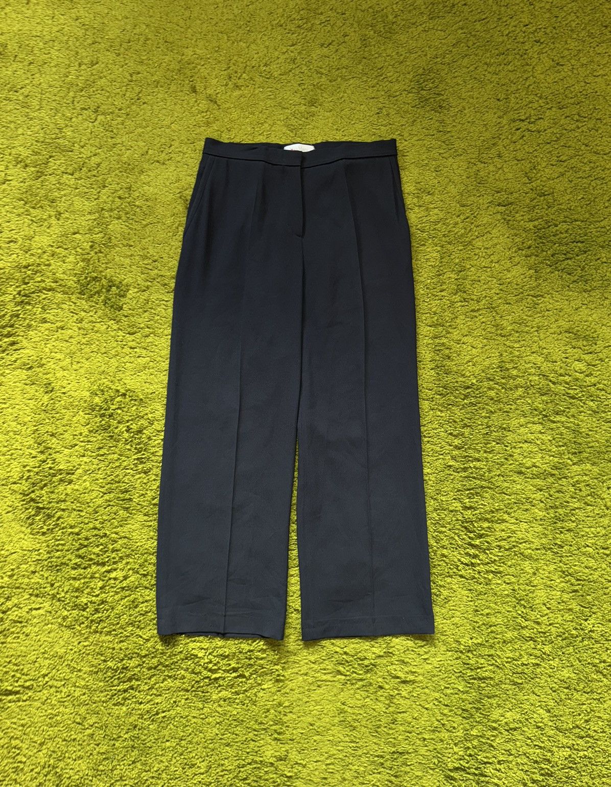 パンツ MAX MARA BLACK WOOL ELMO WIDE-LEG PANT Weekend Max Mara Black Wool Elmo Wide Leg Pant – LOZURI®