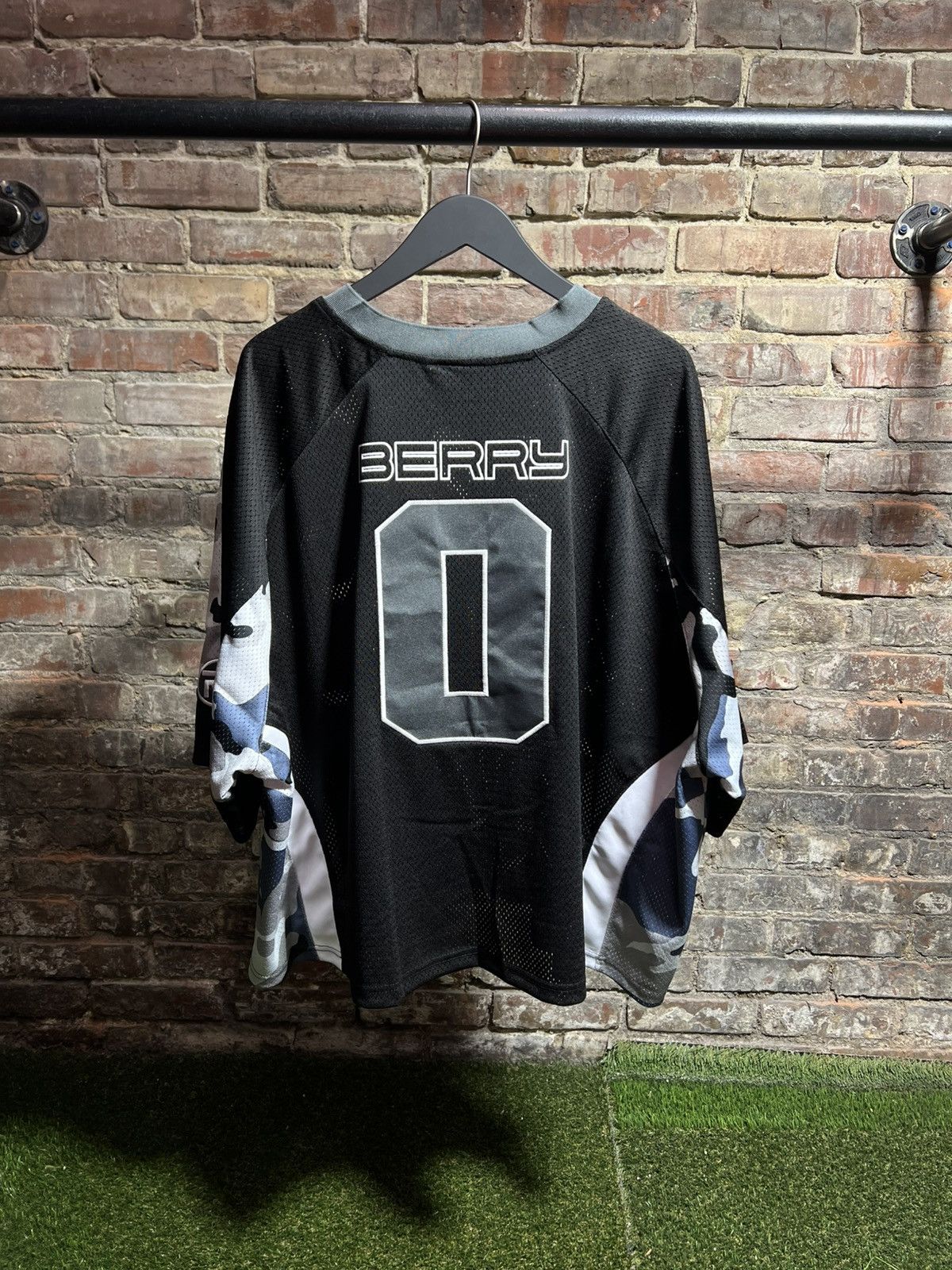 The GV Gallery Gv Gallery Great Wall Jersey Sz. XL Size US XL / EU 56 / 4 - 2 Thumbnail