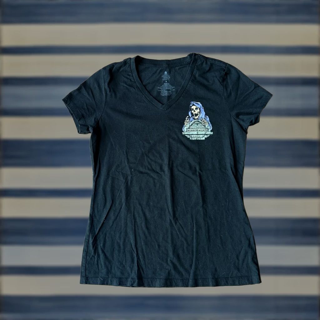 Vintage VINTAGE Halloween Horror Nights Universal Studios 2022 T-Shirt Women’s Medium Size M / US 6-8 / IT 42-44 - 1 Thumbnail