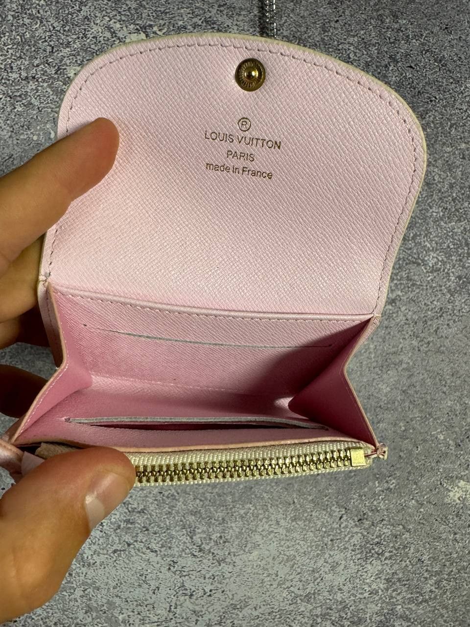 Louis Vuitton Louis Vuitton Damier Azur Canvas Wallet with Pink Button Size ONE SIZE - 9 Thumbnail