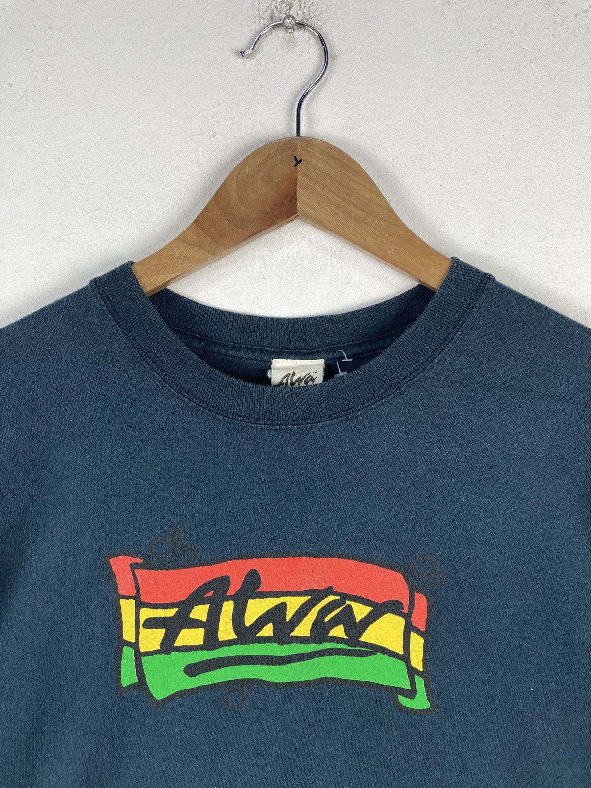 Hook-Ups Vintage Alva Skates Skateboarding By Tony Alva Usa T-Shirt Size US M / EU 48-50 / 2 - 6 Thumbnail