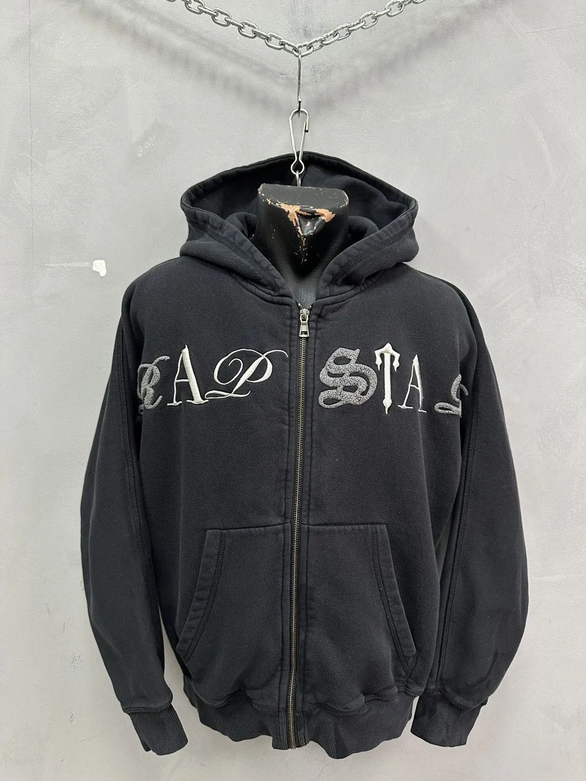 Vintage Vintage Trapstar Hoodie Faded Streetwear Y2k Oakley Style Size US S / EU 44-46 / 1 - 3 Thumbnail