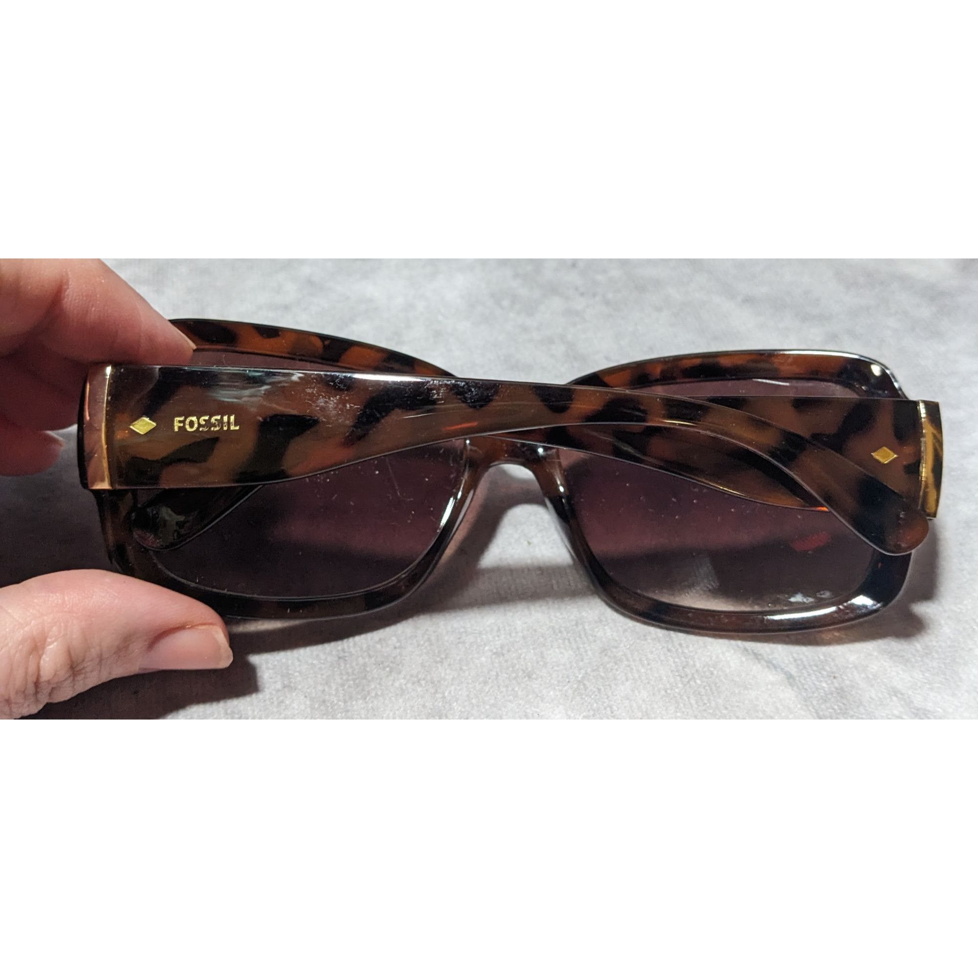 Fossil Retro 90s Fossil Brown Tortoise Sunglasses Size ONE SIZE - 8 Thumbnail