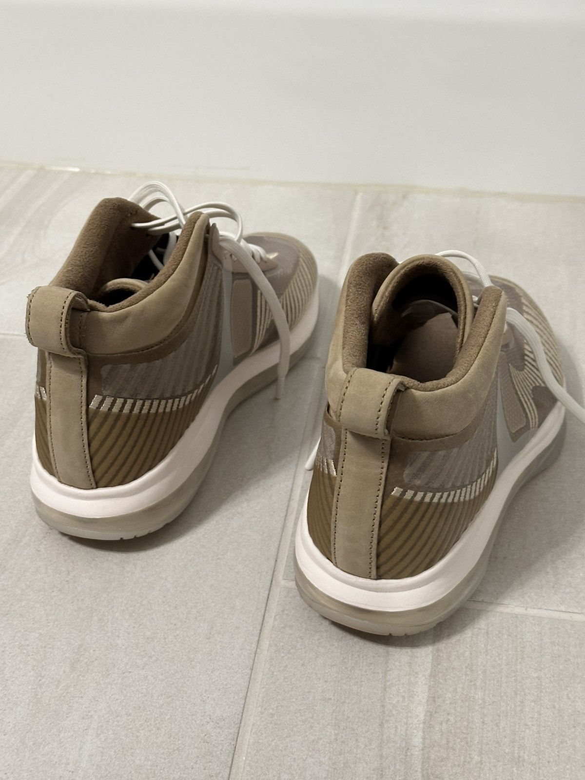 John Elliott × Nike Nike Lebron Icon Parachute Beige Size US 8.5 / EU 41-42 - 6 Thumbnail