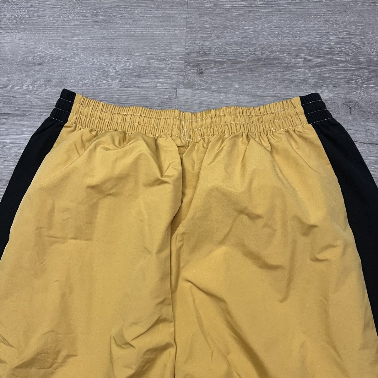 The GV Gallery GV Gallery Raspberry Hills Half Half Sweatpants Size US 32 / EU 48 - 8 Thumbnail