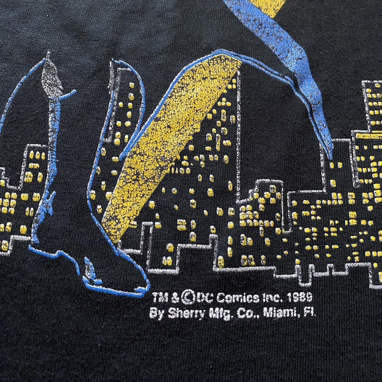 DC Comics 1989 Batman comic tee, black and yellow, single Size US S / EU 44-46 / 1 - 2 Thumbnail