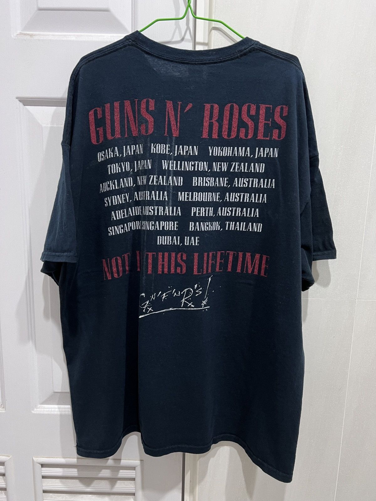 Band Tees 2017 Guns N' Roses Tour Promo Tee 2XL Size US XXL / EU 58 / 5 - 2 Thumbnail