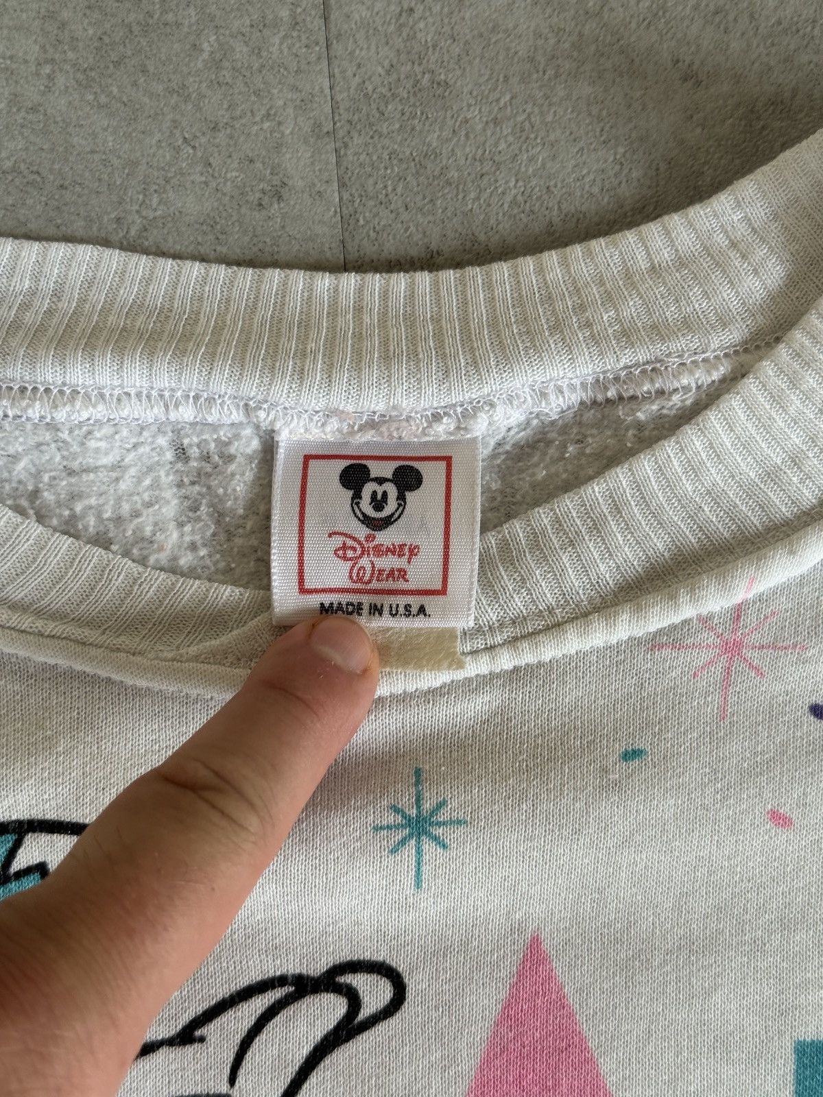 Disney × Mickey Mouse × Vintage *RARE* VINTAGE 90s DISNEYLAND MICKEY 35 YEARS OF MAGIC SWEAT Size US M / EU 48-50 / 2 - 8 Thumbnail
